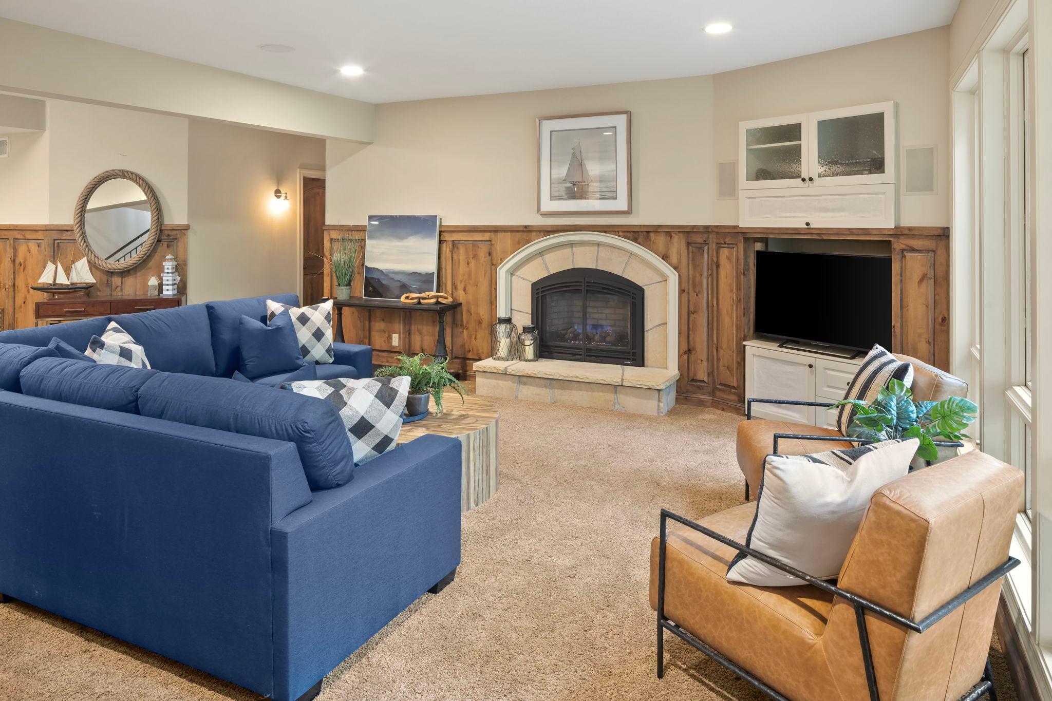 24155 Mary Lake Trail