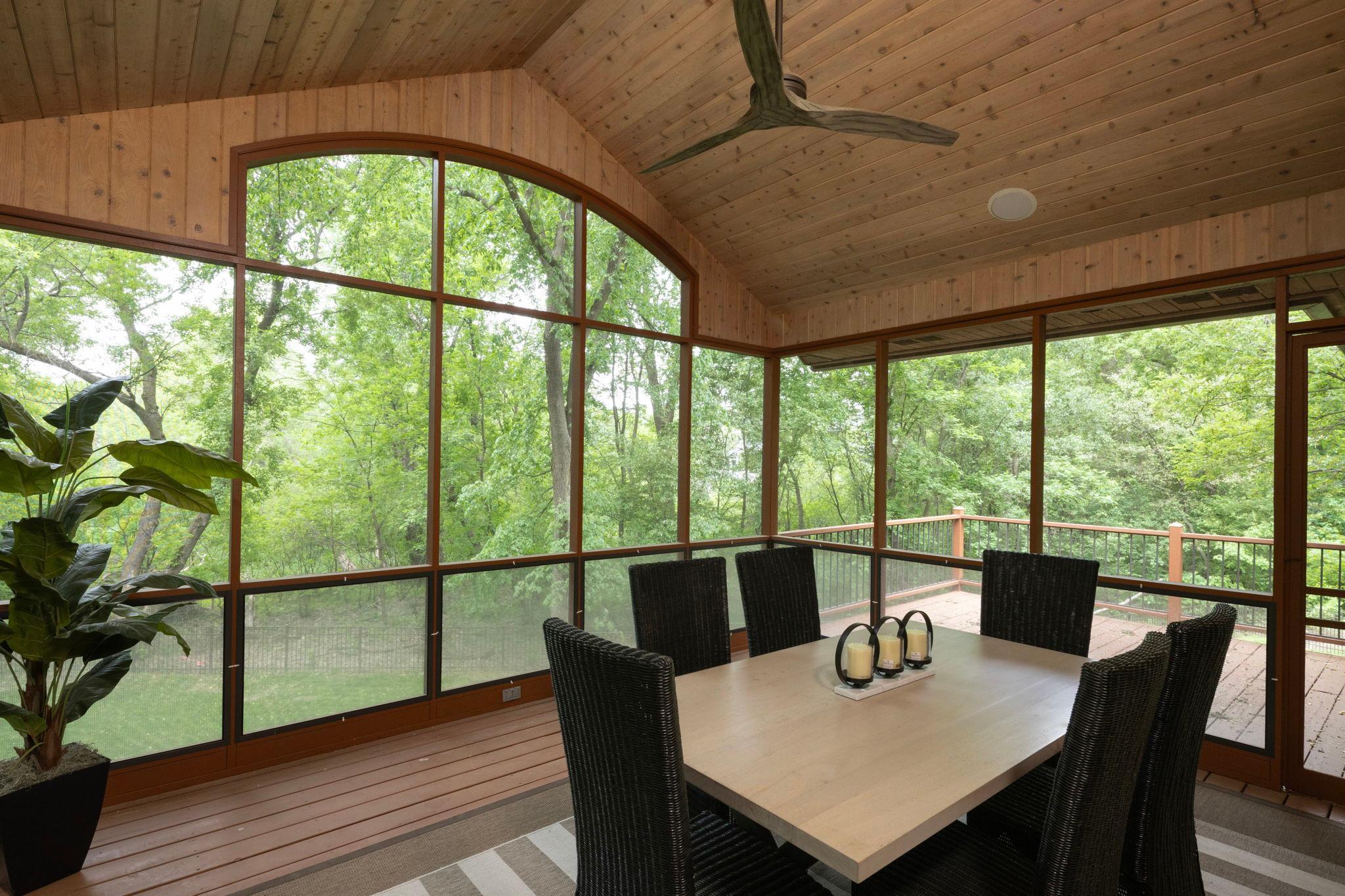 24155 Mary Lake Trail