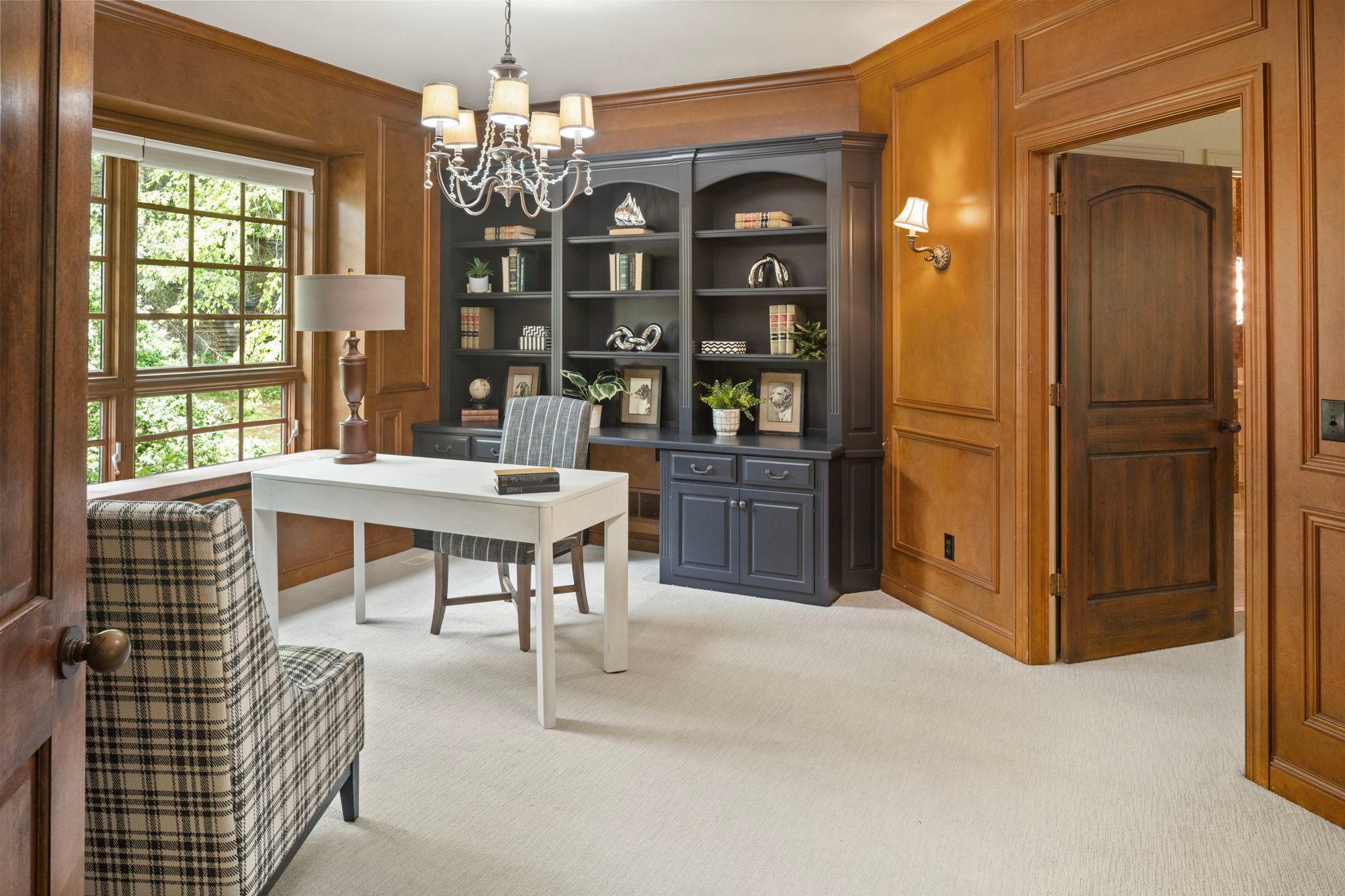 24155 Mary Lake Trail