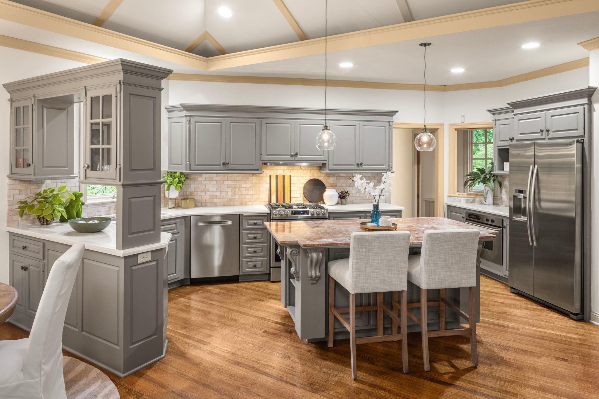 24155 Mary Lake Trail