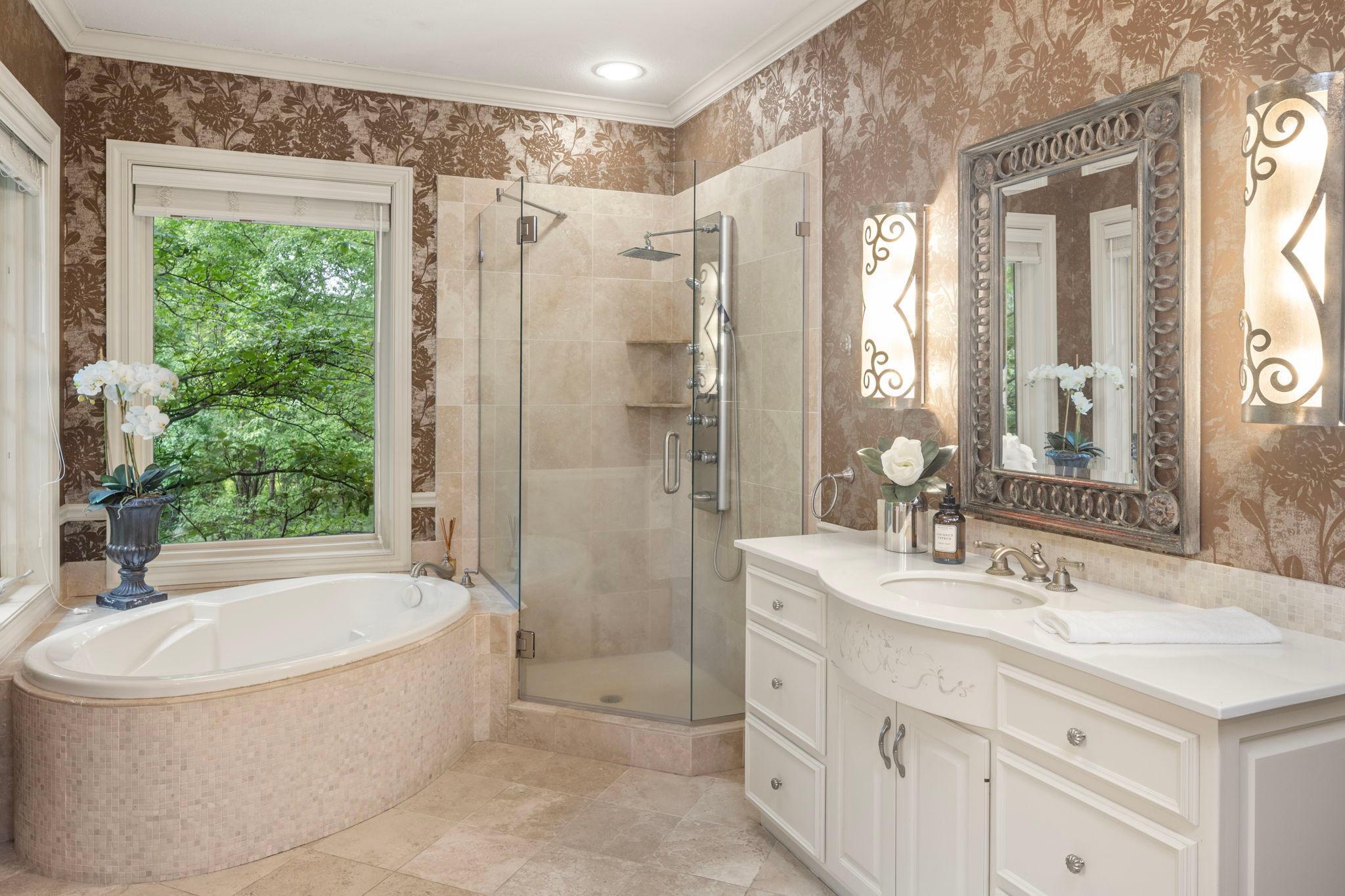 24155 Mary Lake Trail