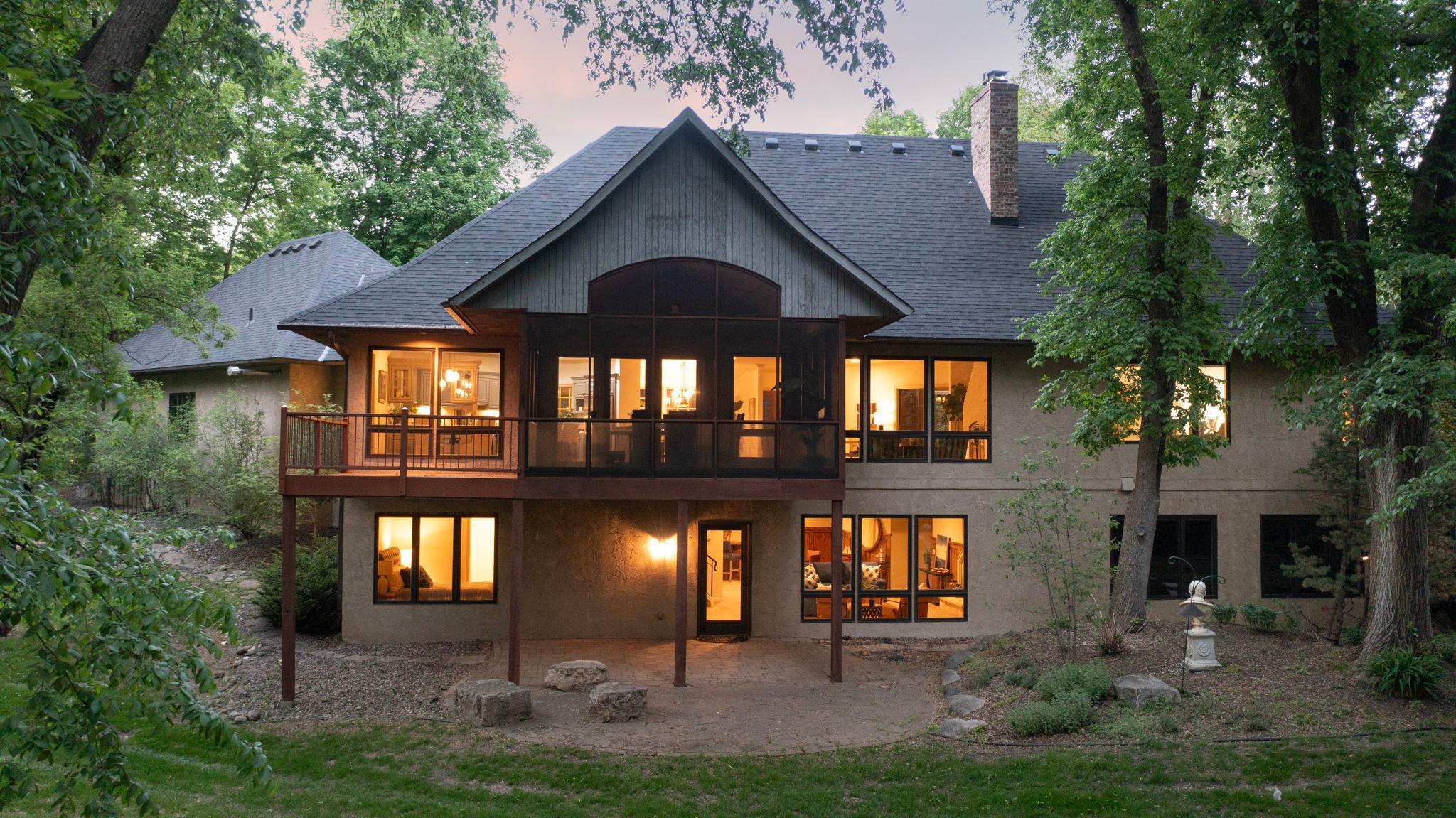 24155 Mary Lake Trail