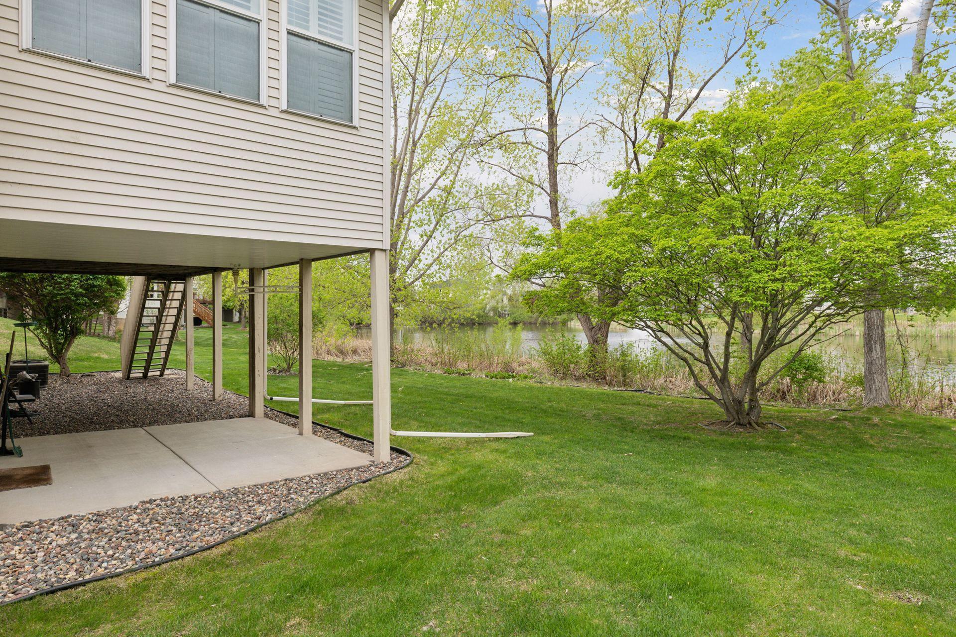 4555 Jewel Lane N