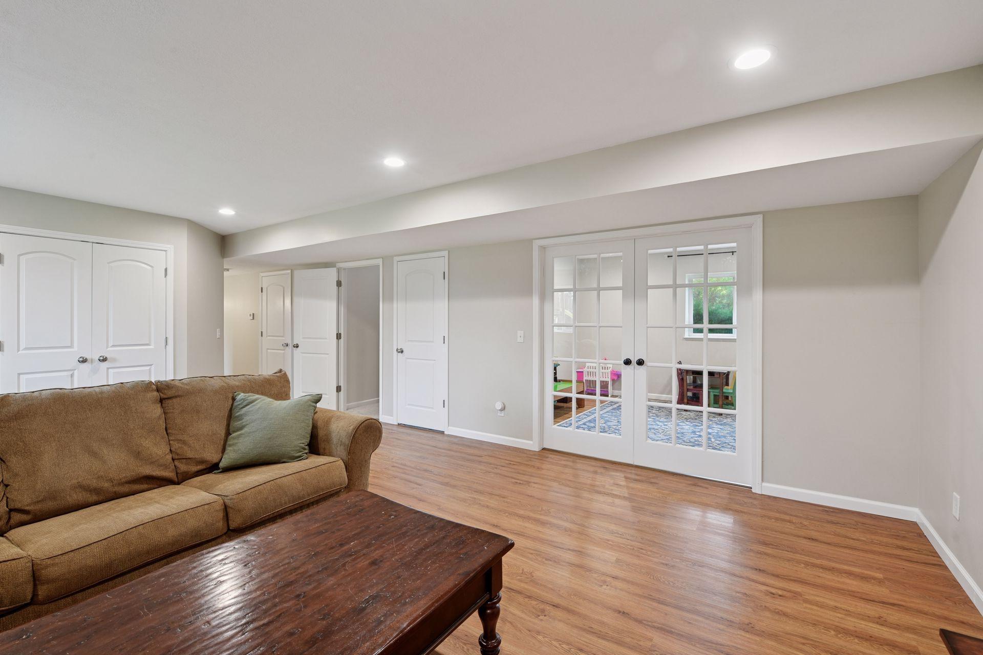 9069 Cheyenne Circle