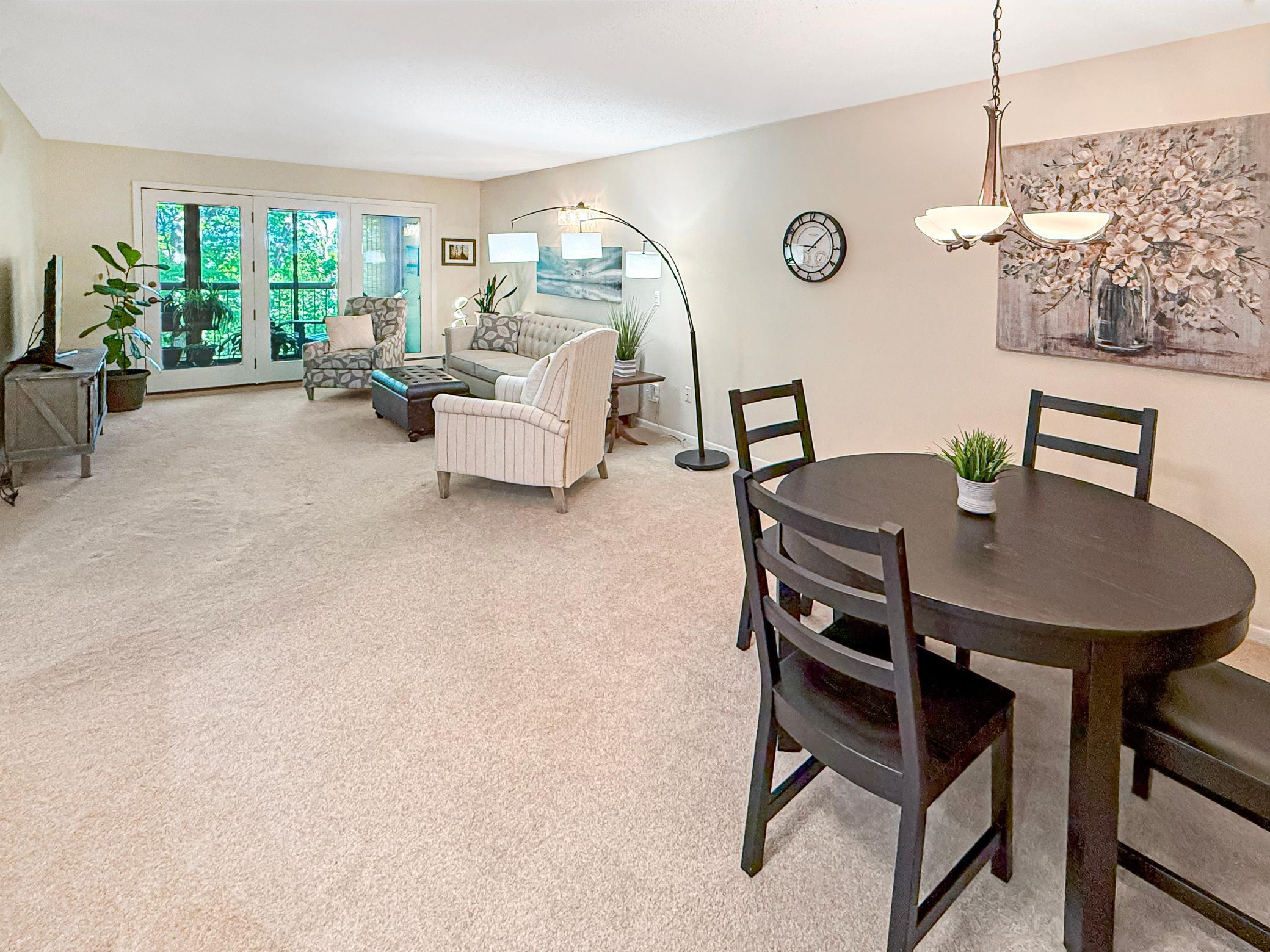 6085 Rowland Road Unit: 207