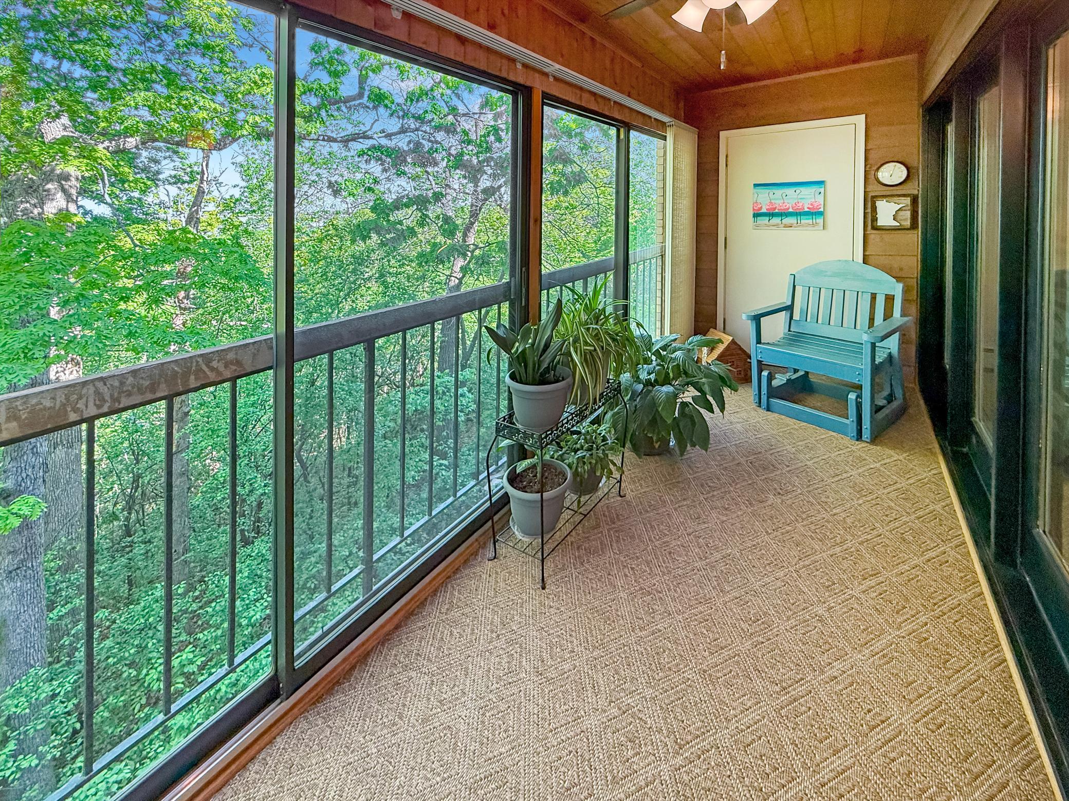 6085 Rowland Road Unit: 207