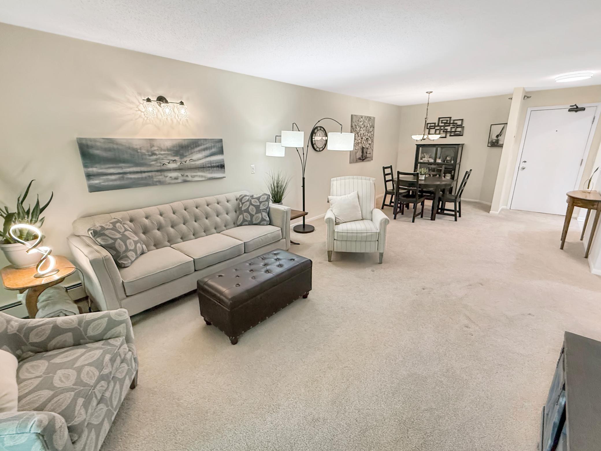 6085 Rowland Road Unit: 207