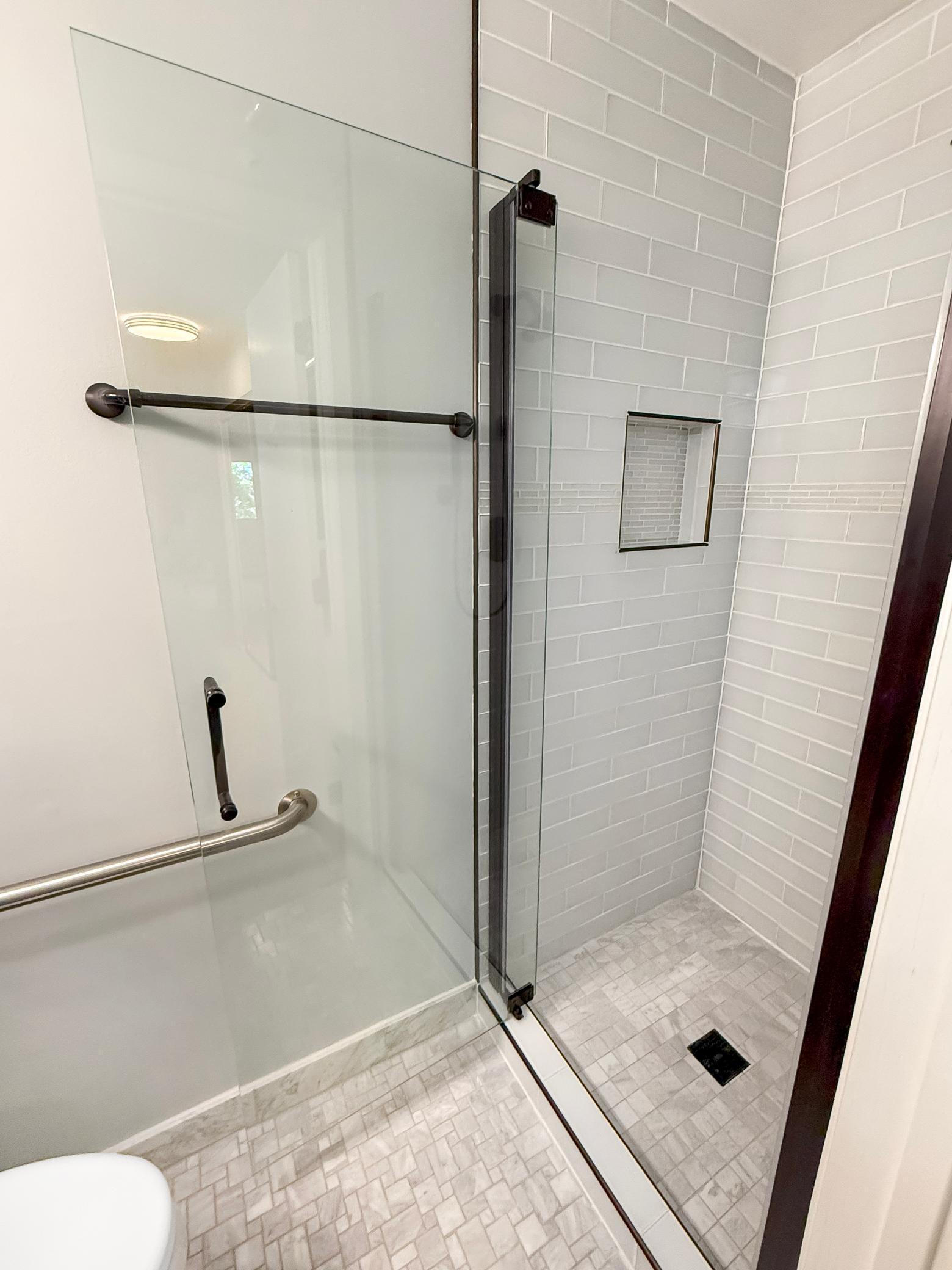 6085 Rowland Road Unit: 207