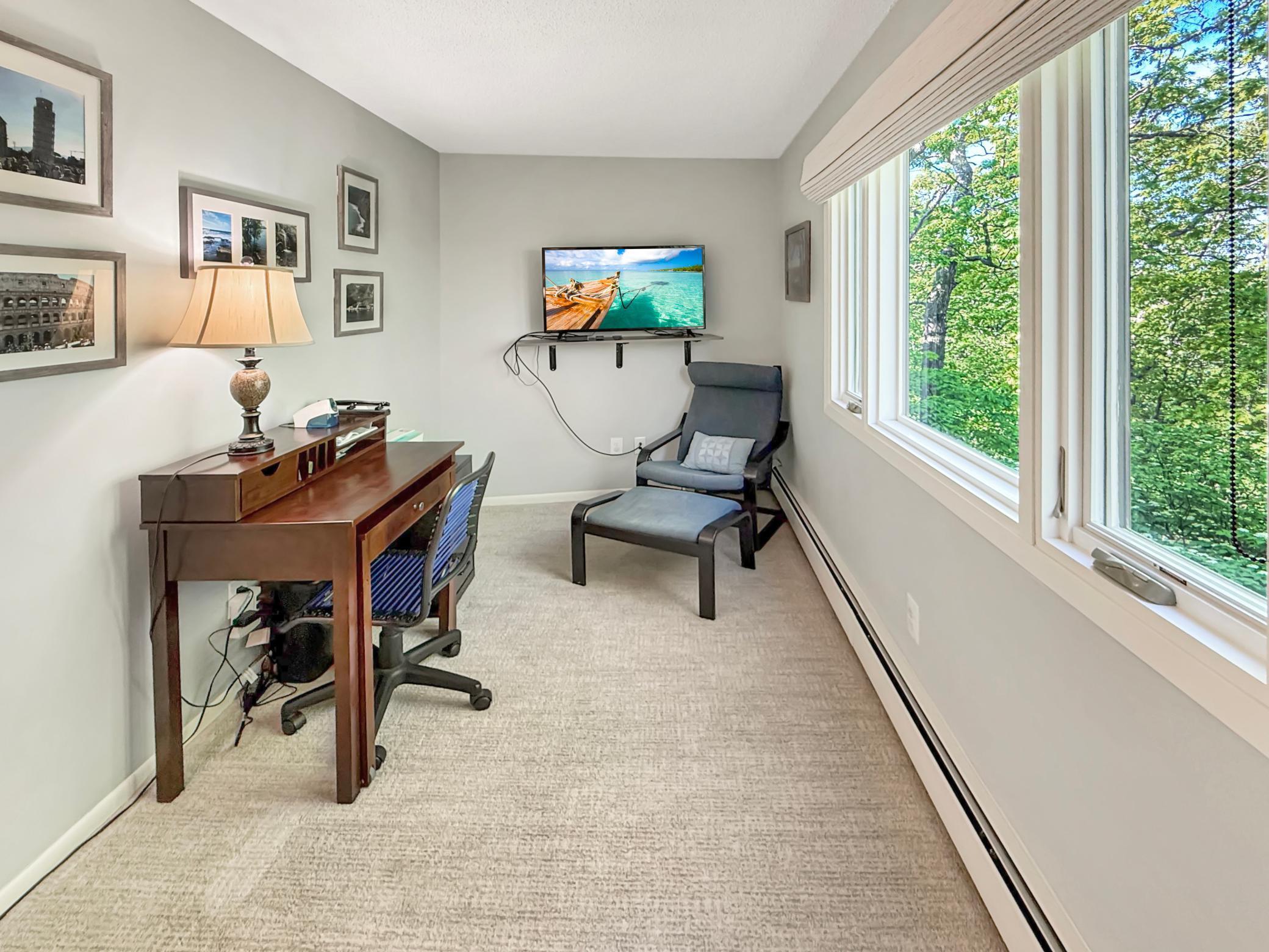 6085 Rowland Road Unit: 207