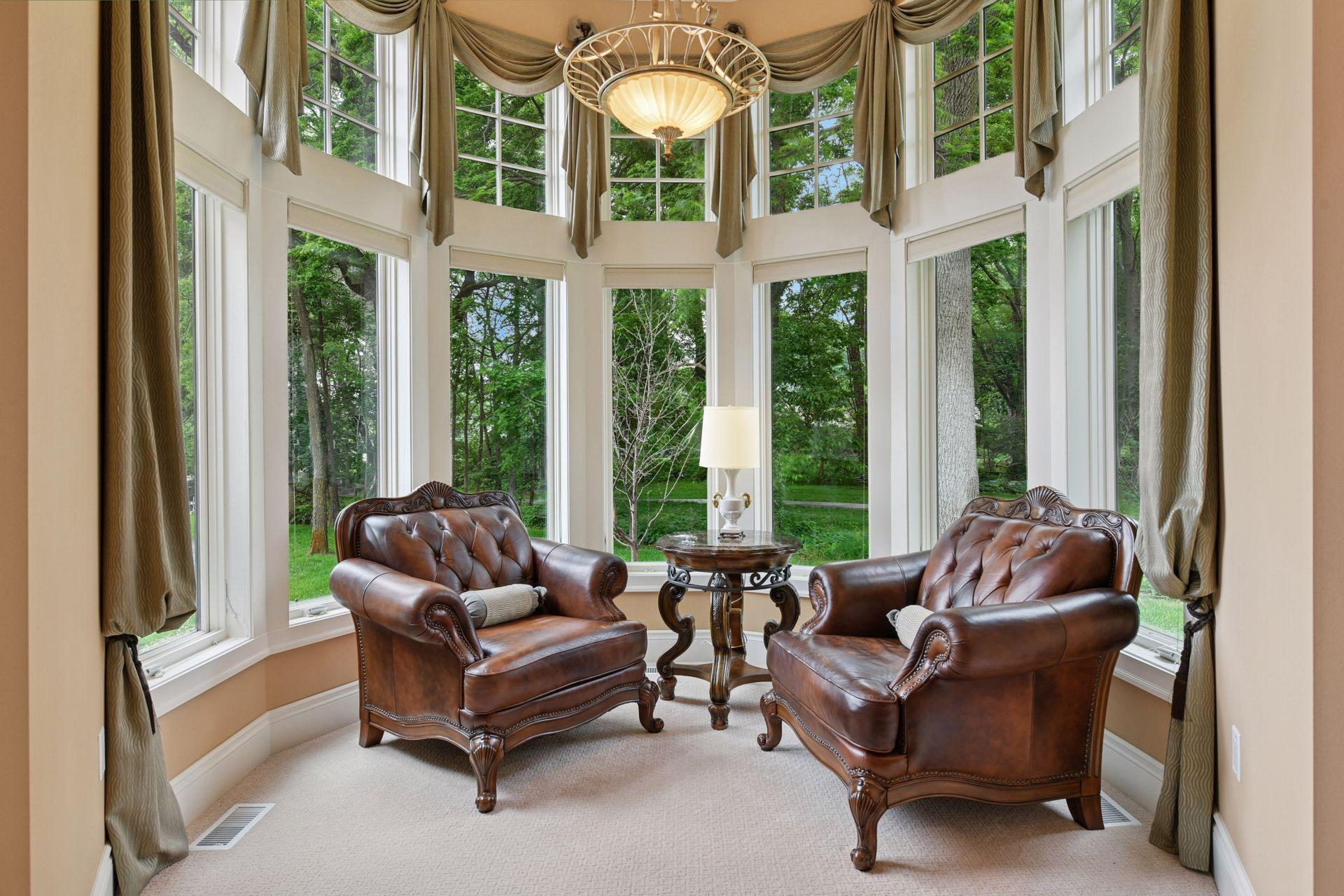 1910 Shoreline Drive
