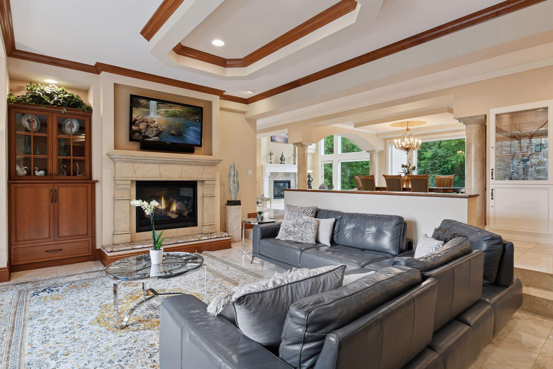 1910 Shoreline Drive