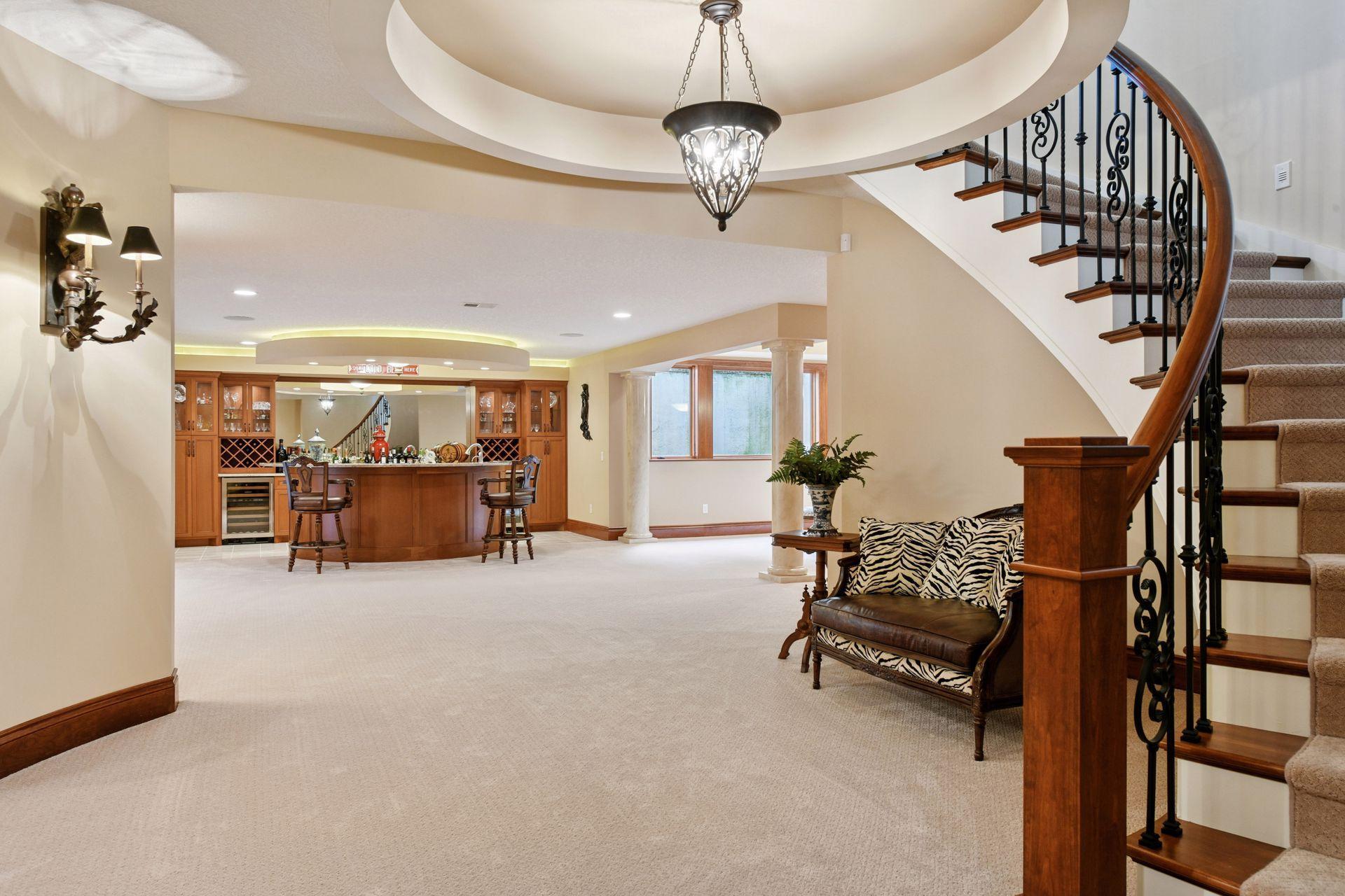 1910 Shoreline Drive