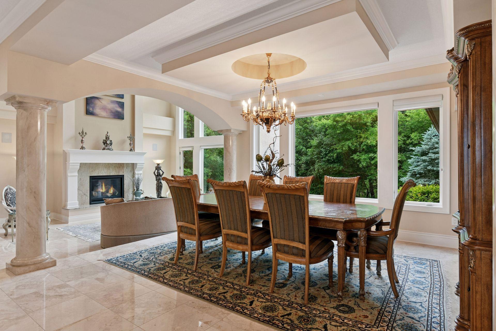 1910 Shoreline Drive