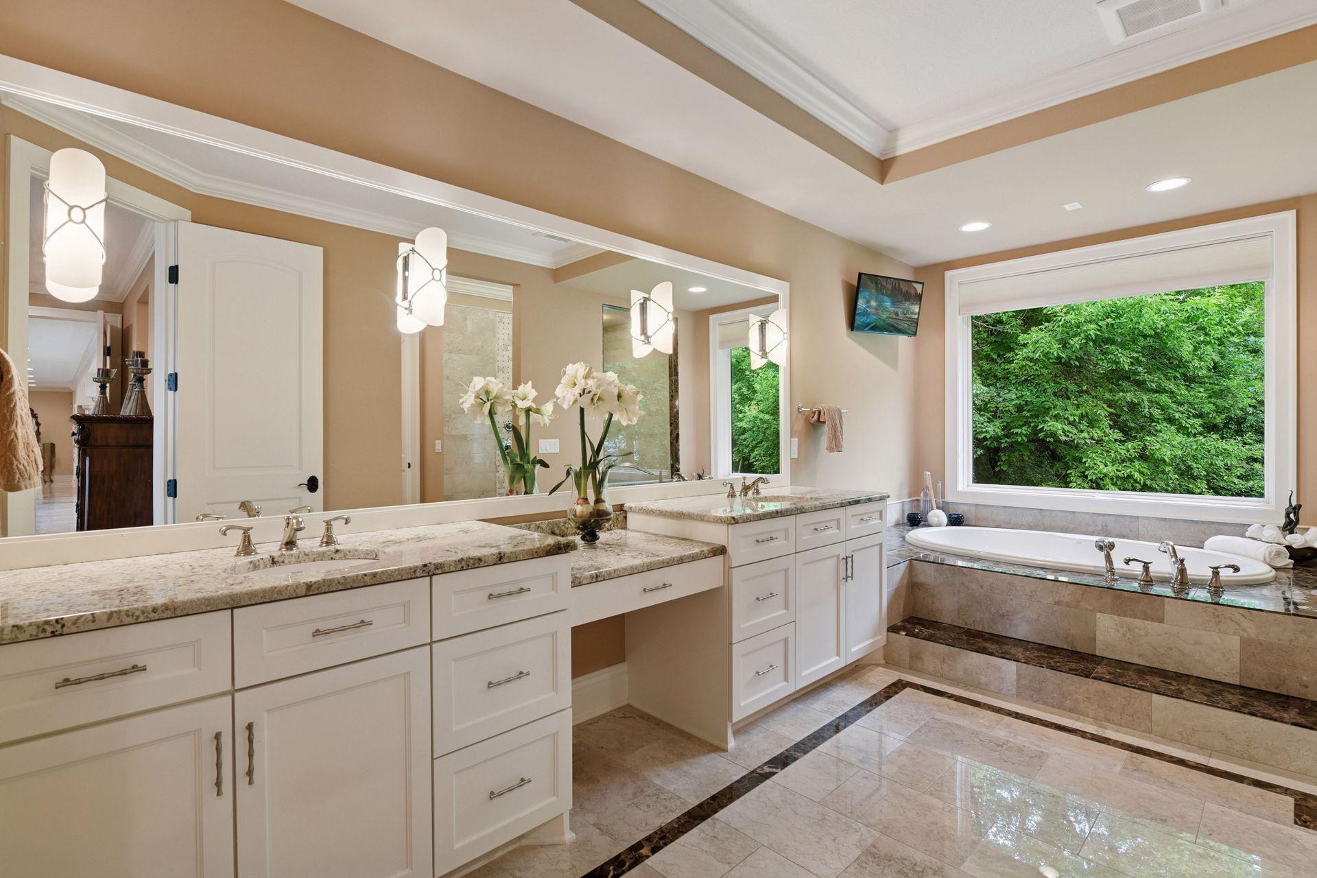 1910 Shoreline Drive