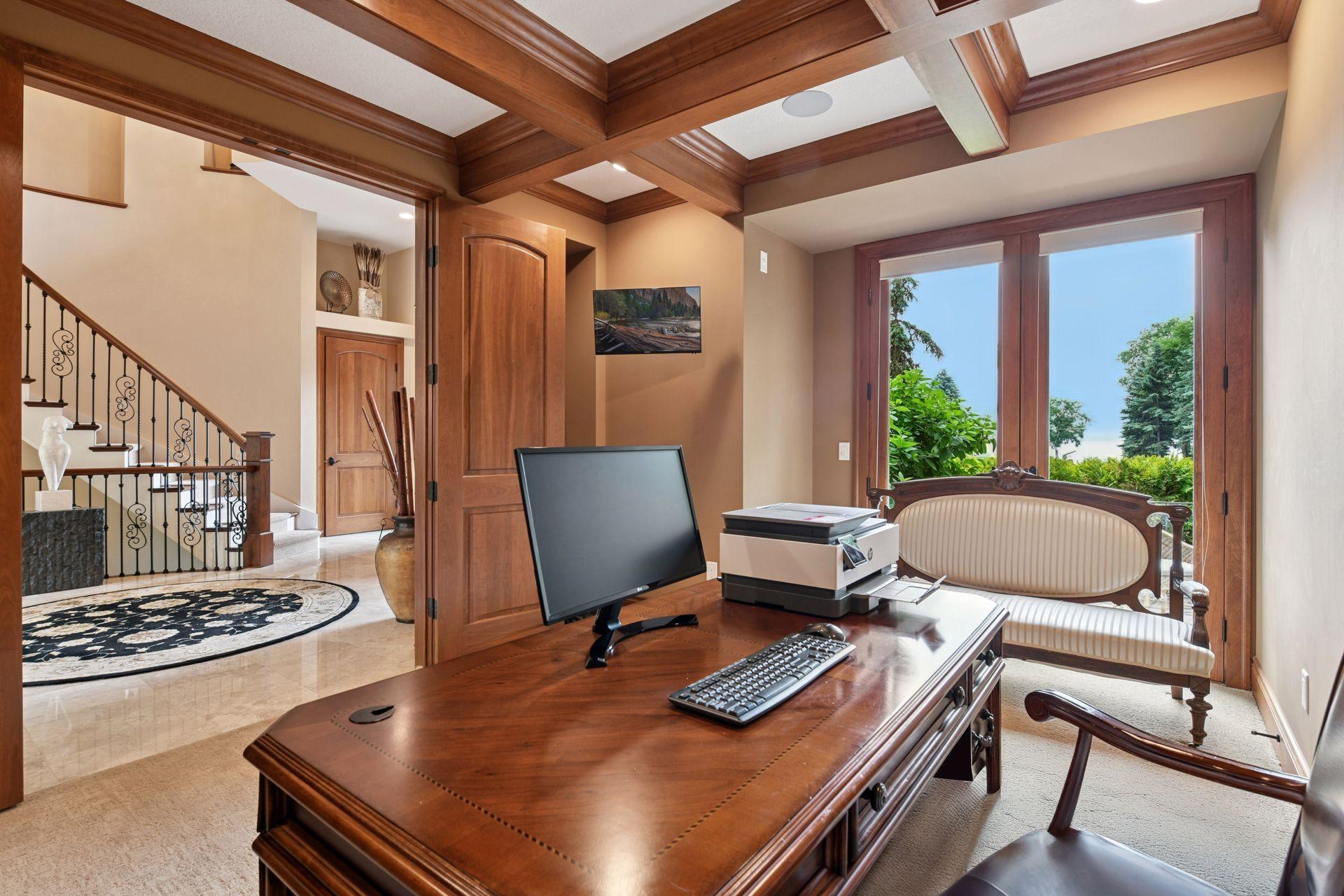 1910 Shoreline Drive