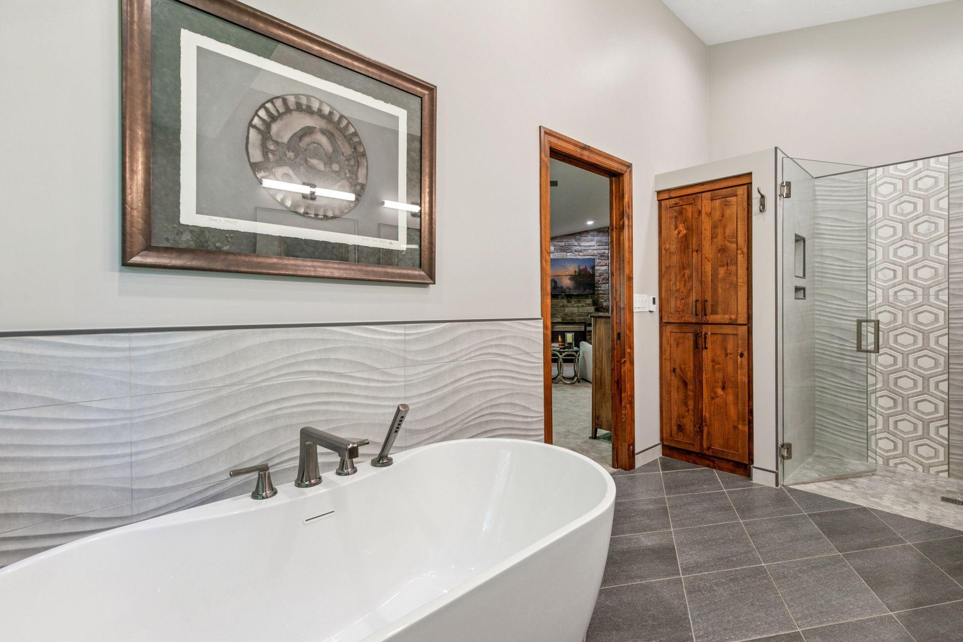 1405 W Farm Road