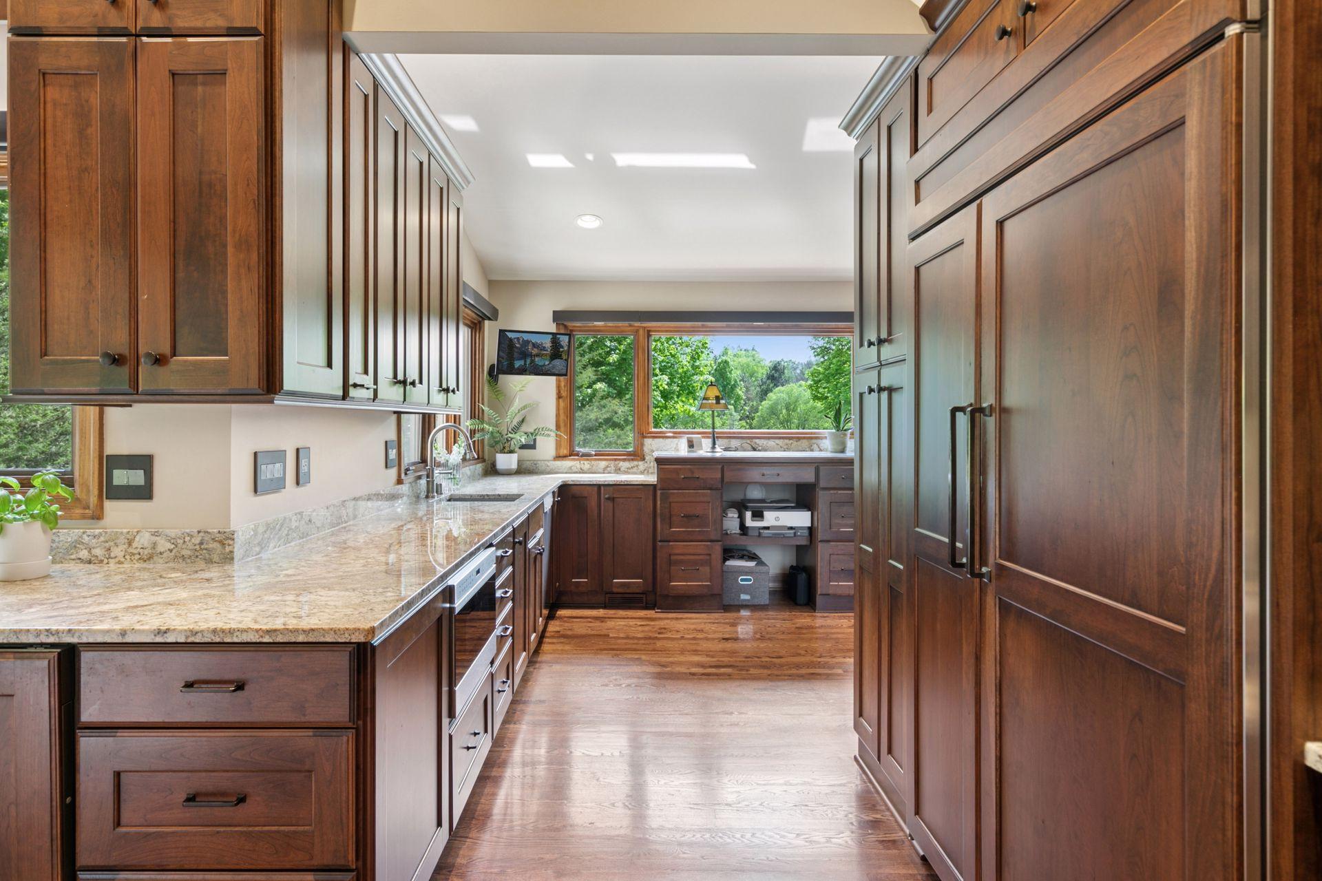 1405 W Farm Road
