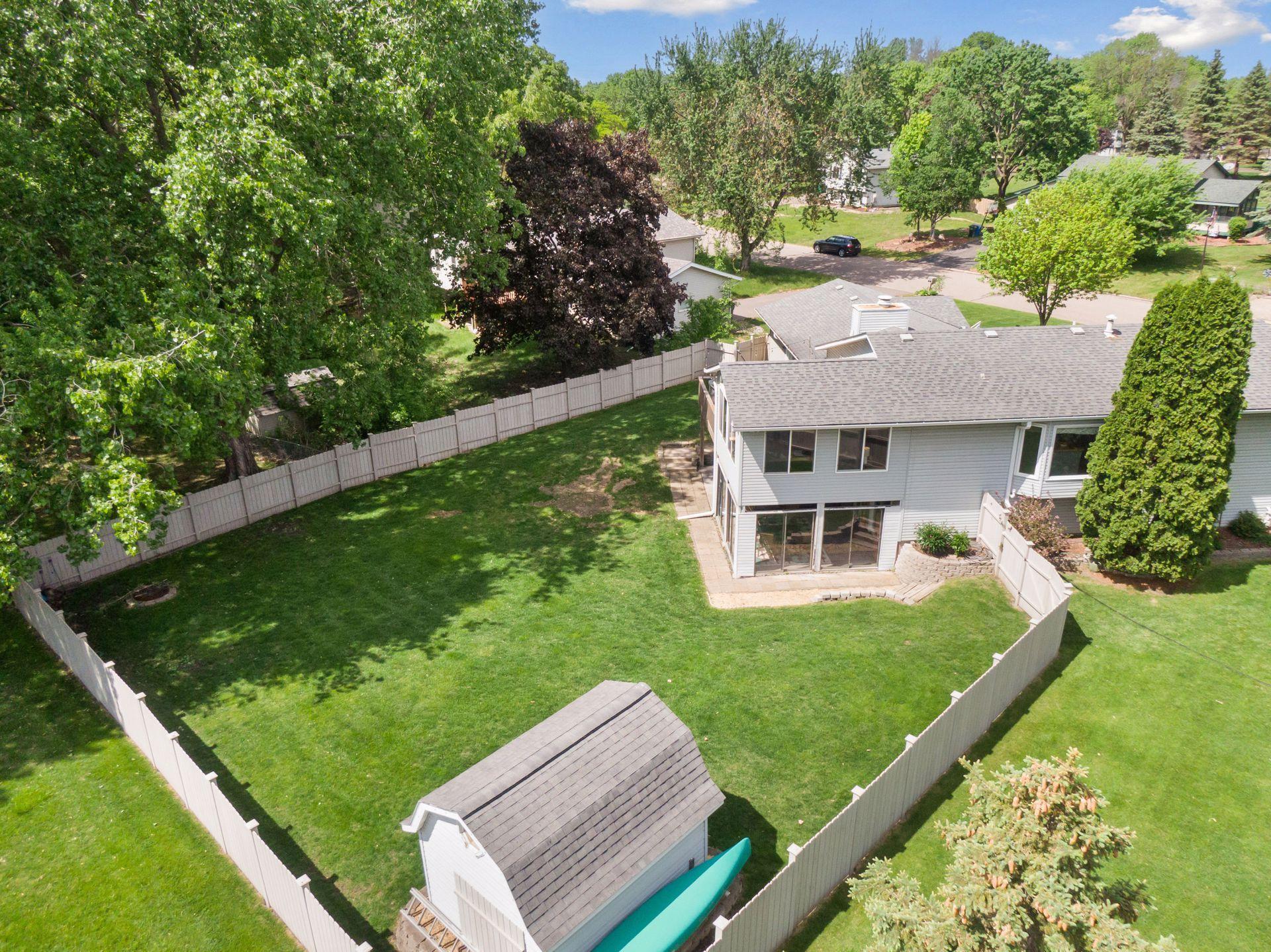 2815 Weston Lane N