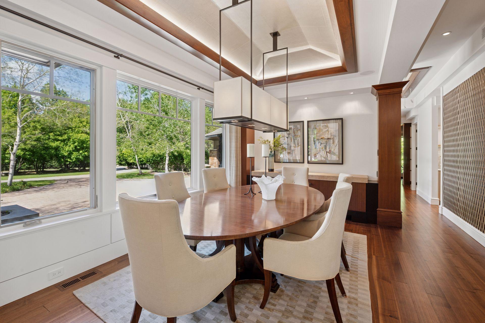 370 Ferndale Road W