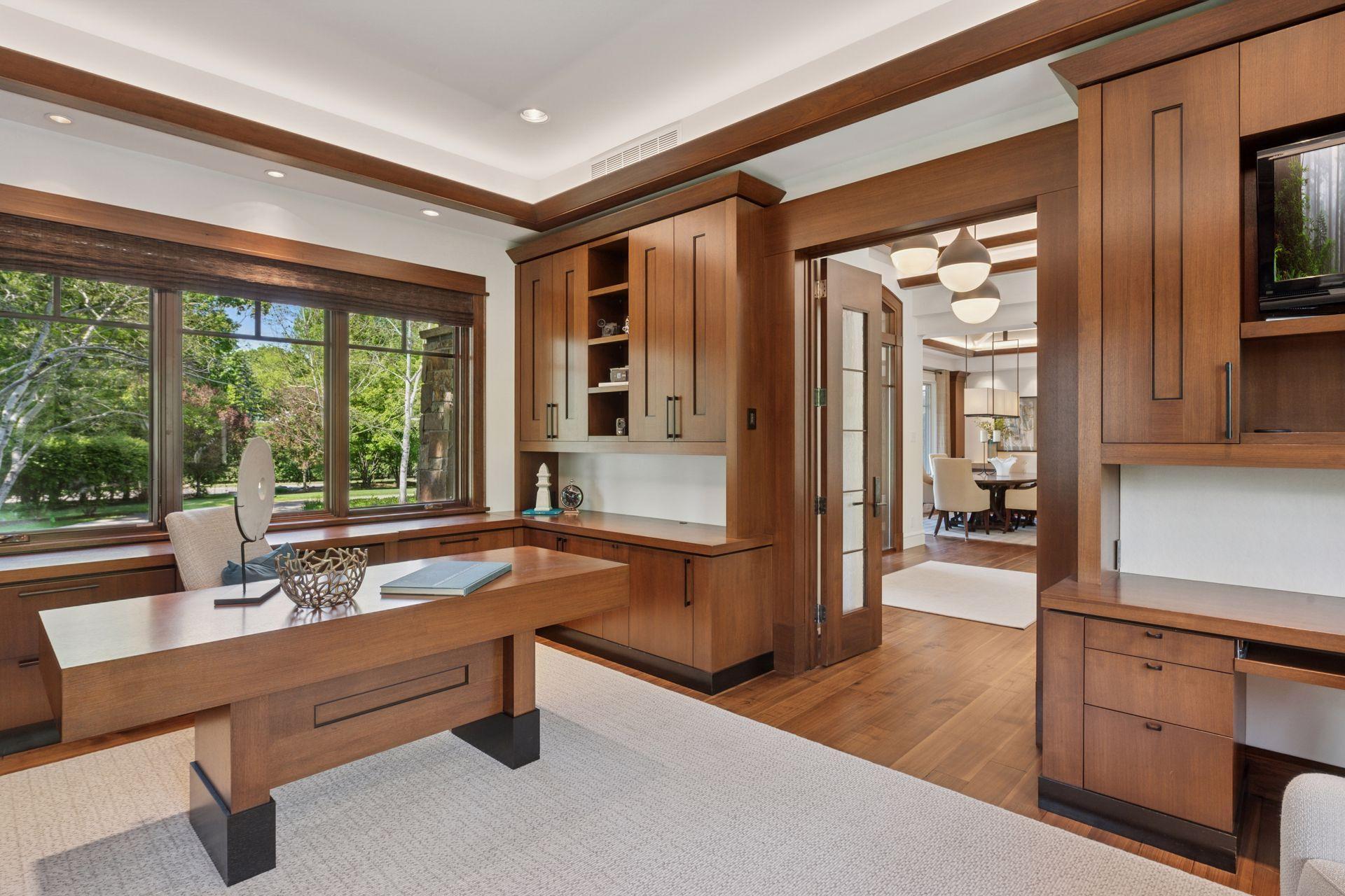 370 Ferndale Road W