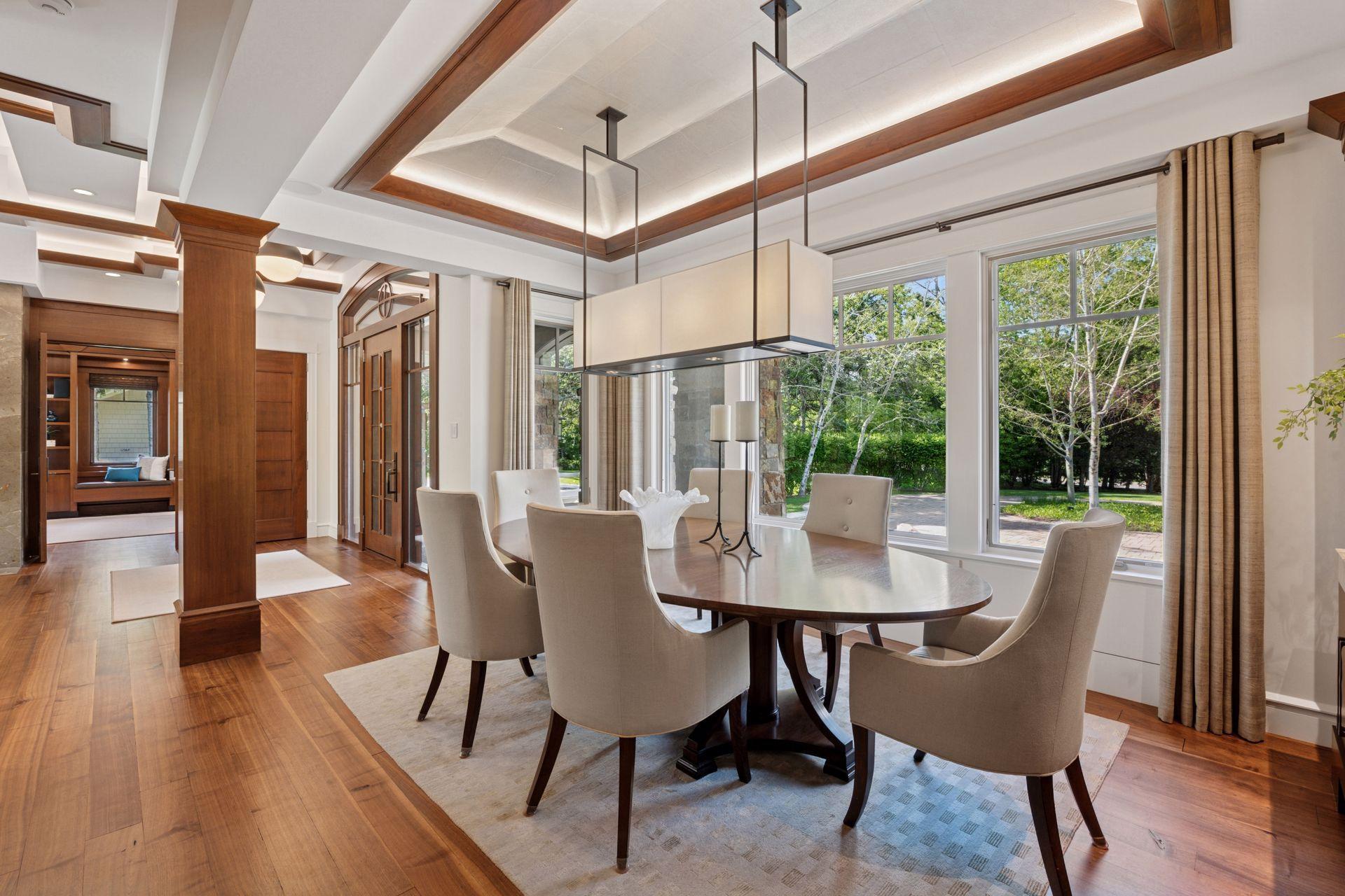 370 Ferndale Road W