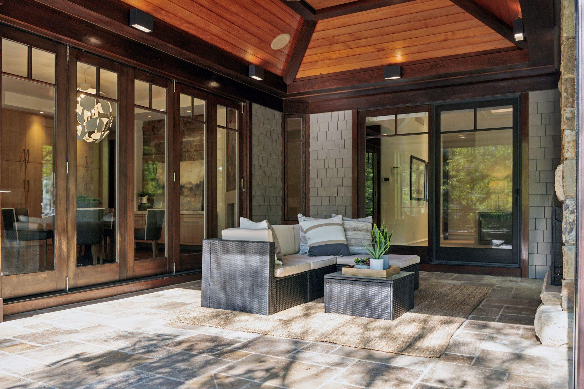370 Ferndale Road W