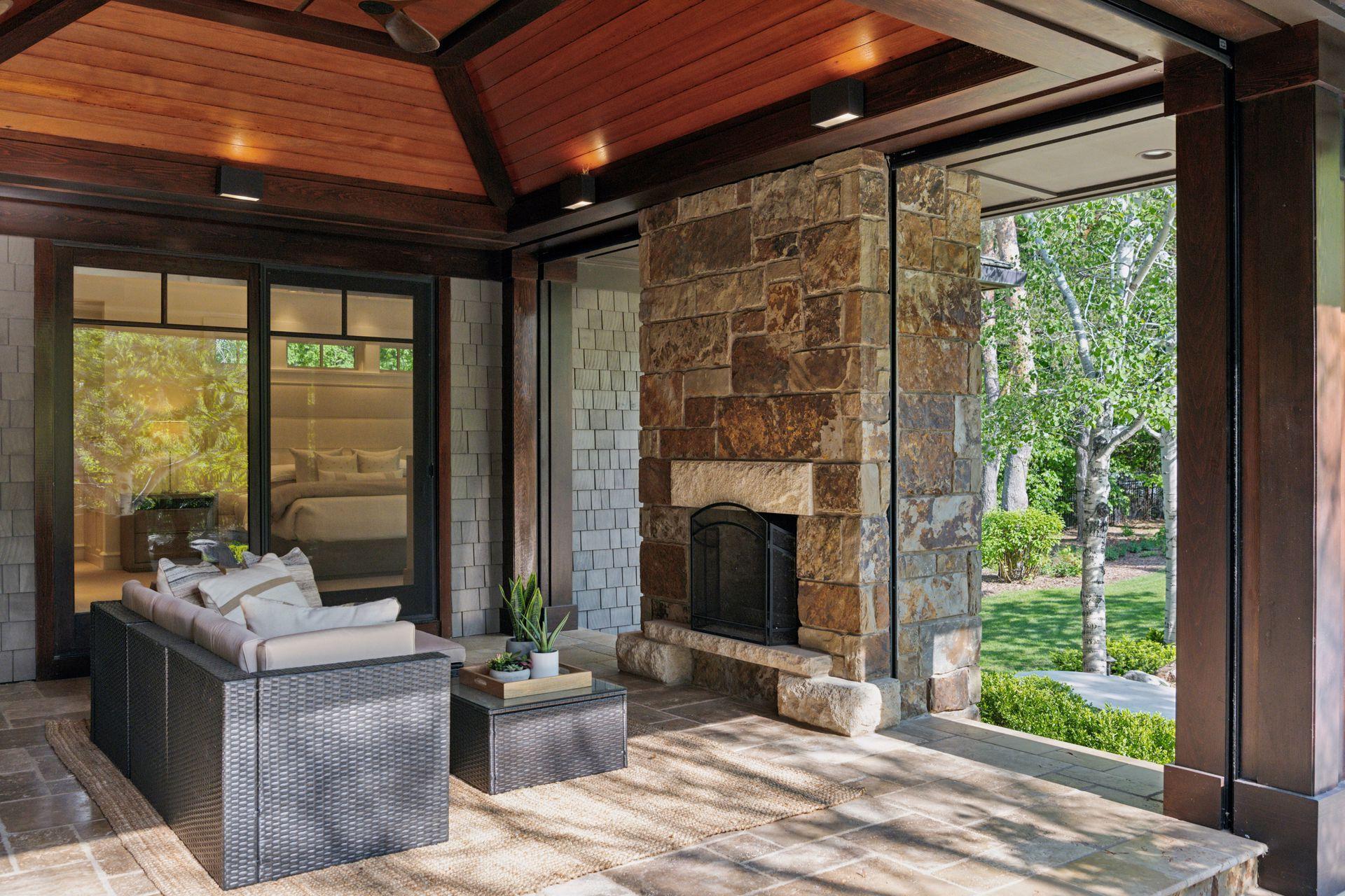 370 Ferndale Road W