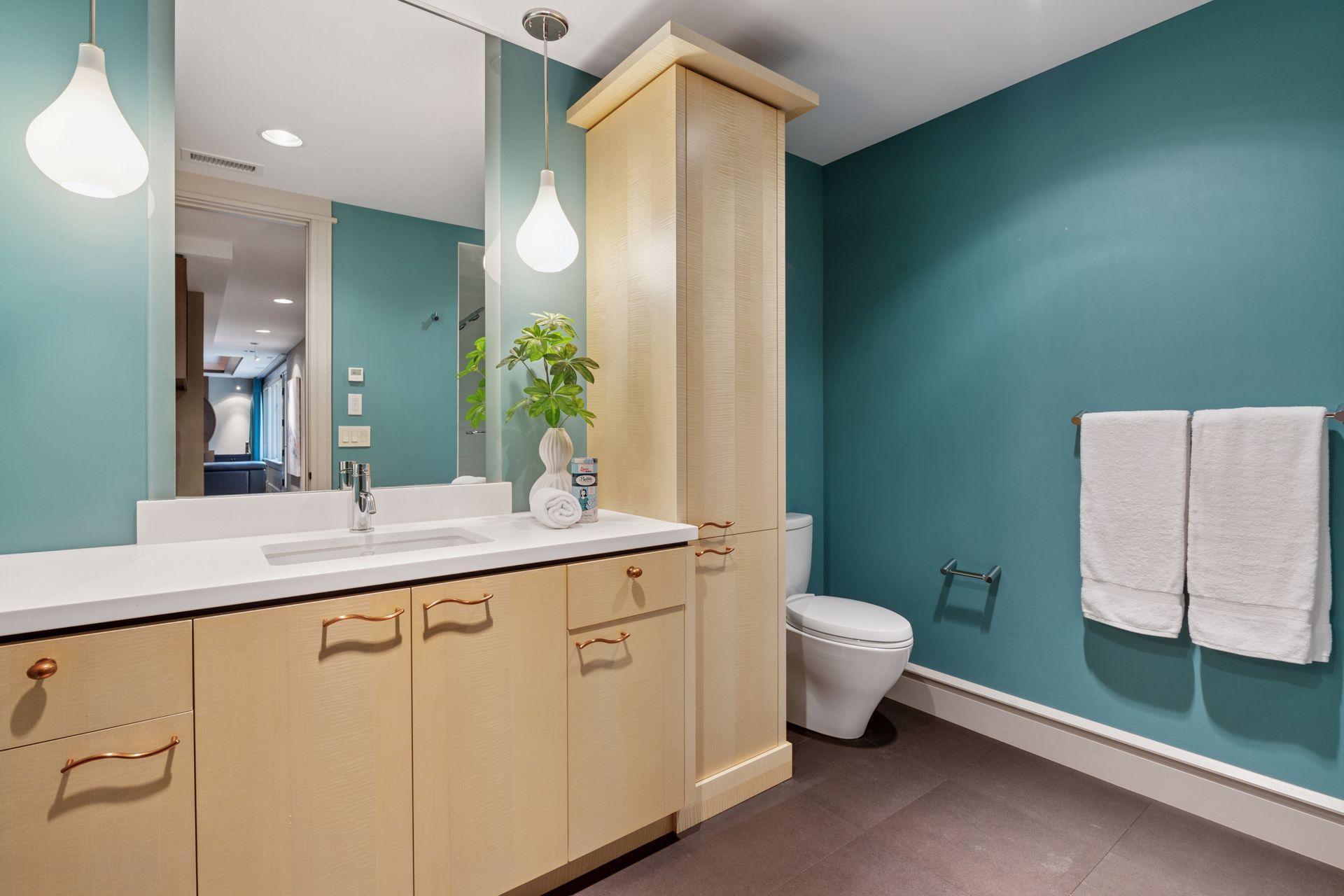 370 Ferndale Road W