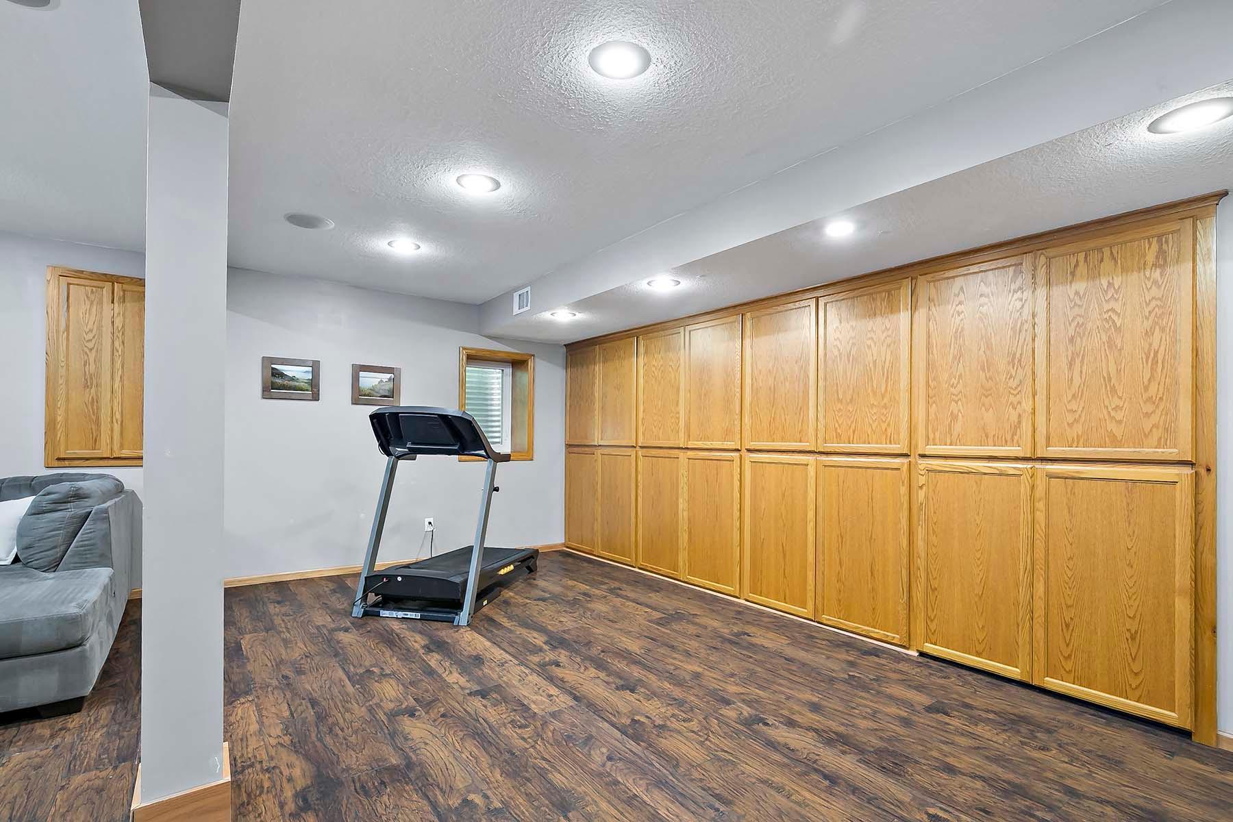 12942 Maple Knoll Way