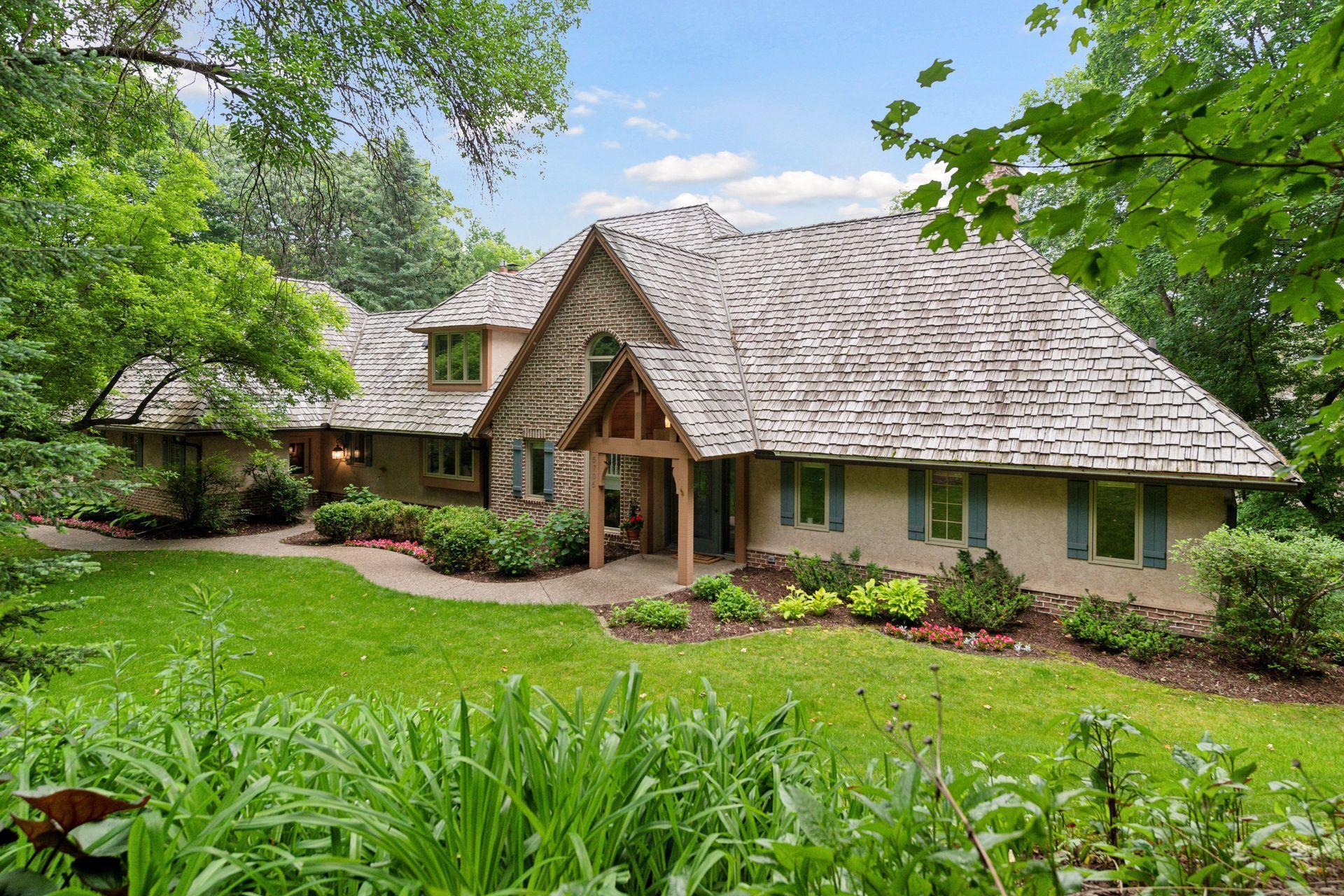 5705 Ridge Road