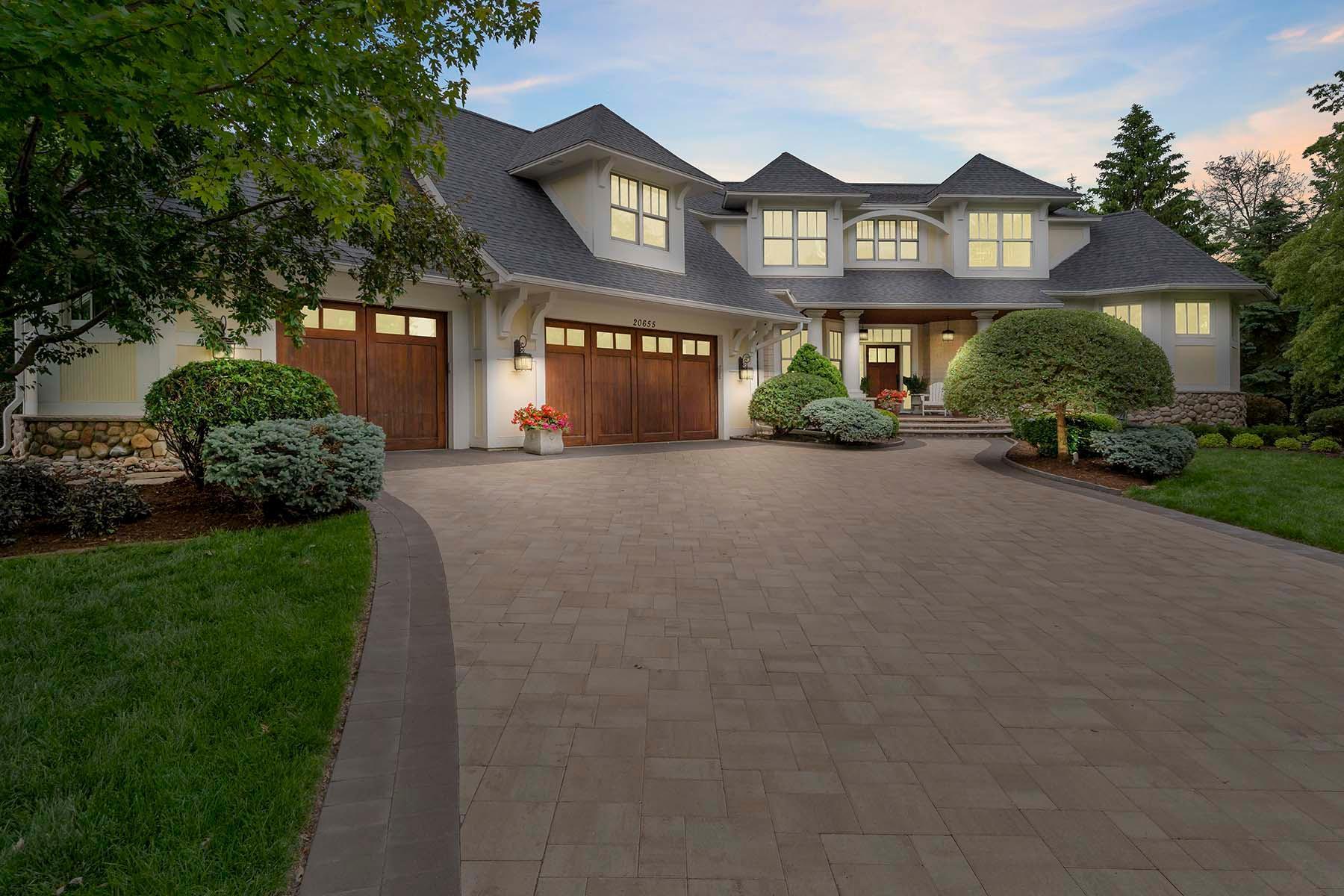 20655 Parkview Lane