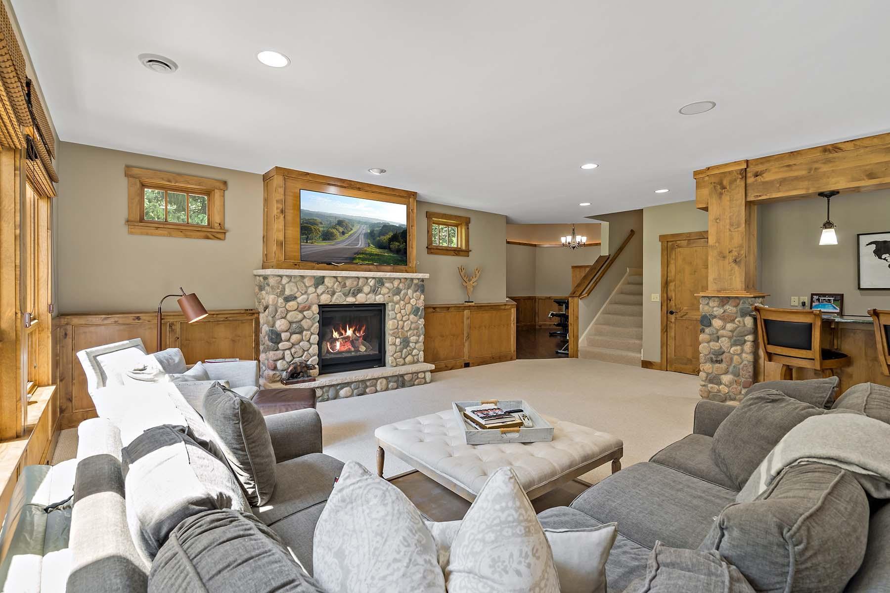 20655 Parkview Lane