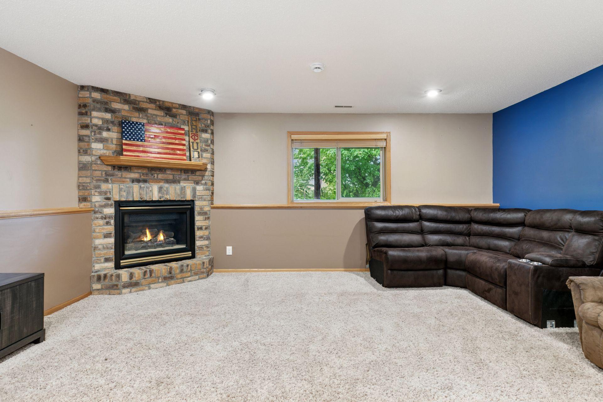 11029 Shoreline Court
