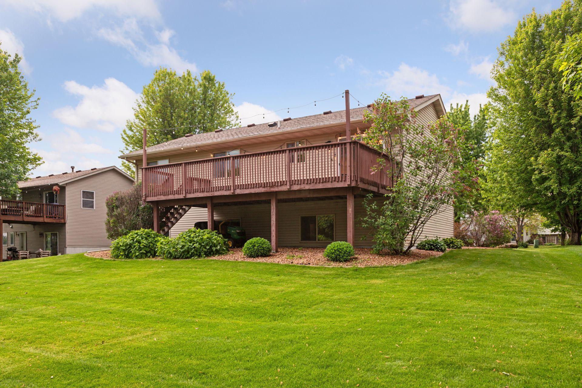 11029 Shoreline Court