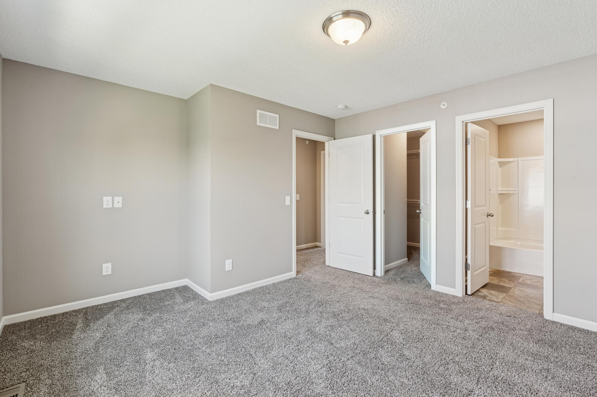 711 Eagle Court
