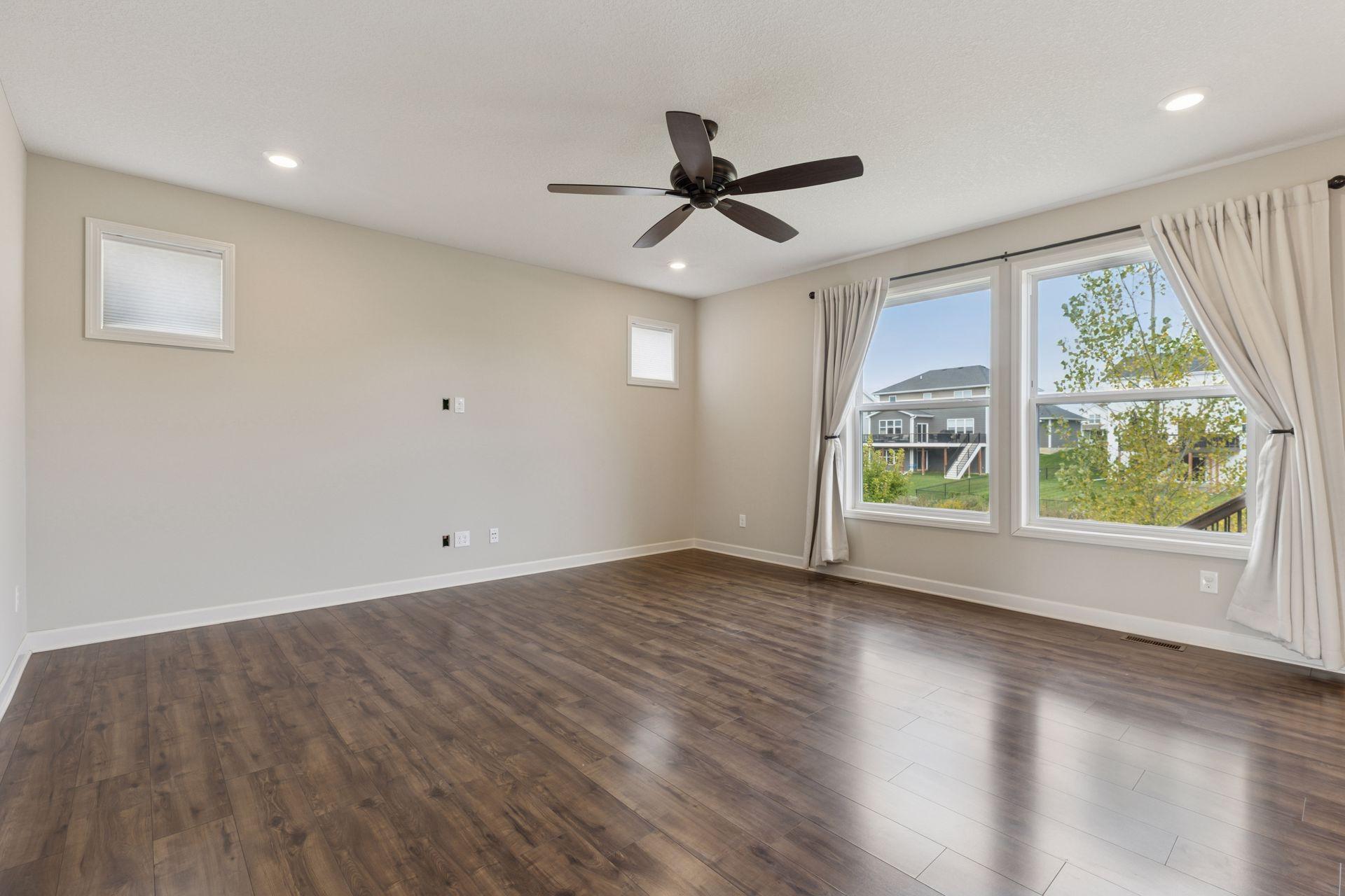 17552 57th Street NE