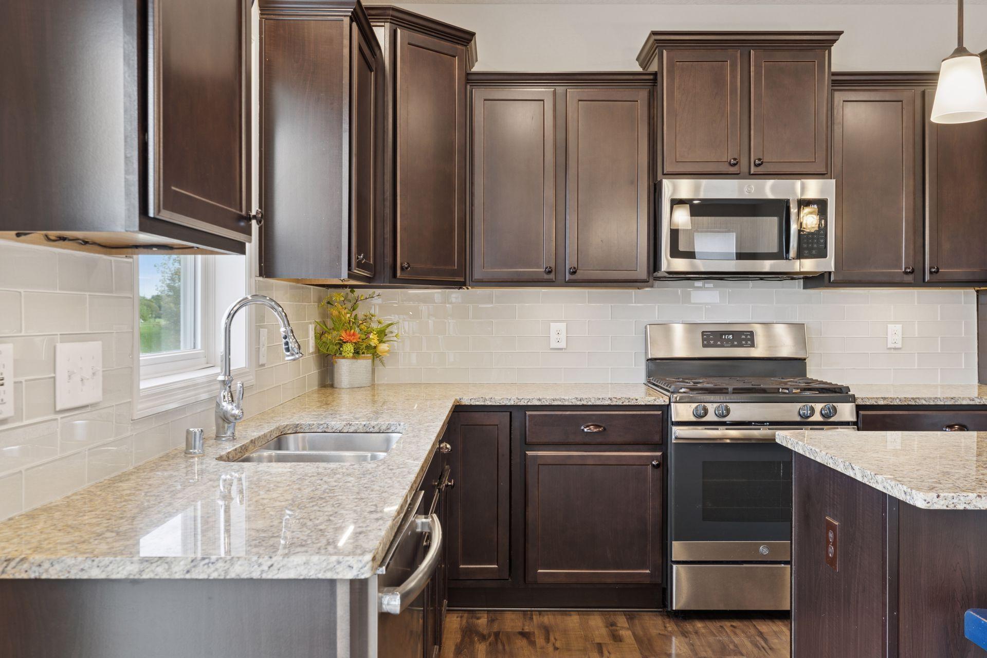 17552 57th Street NE