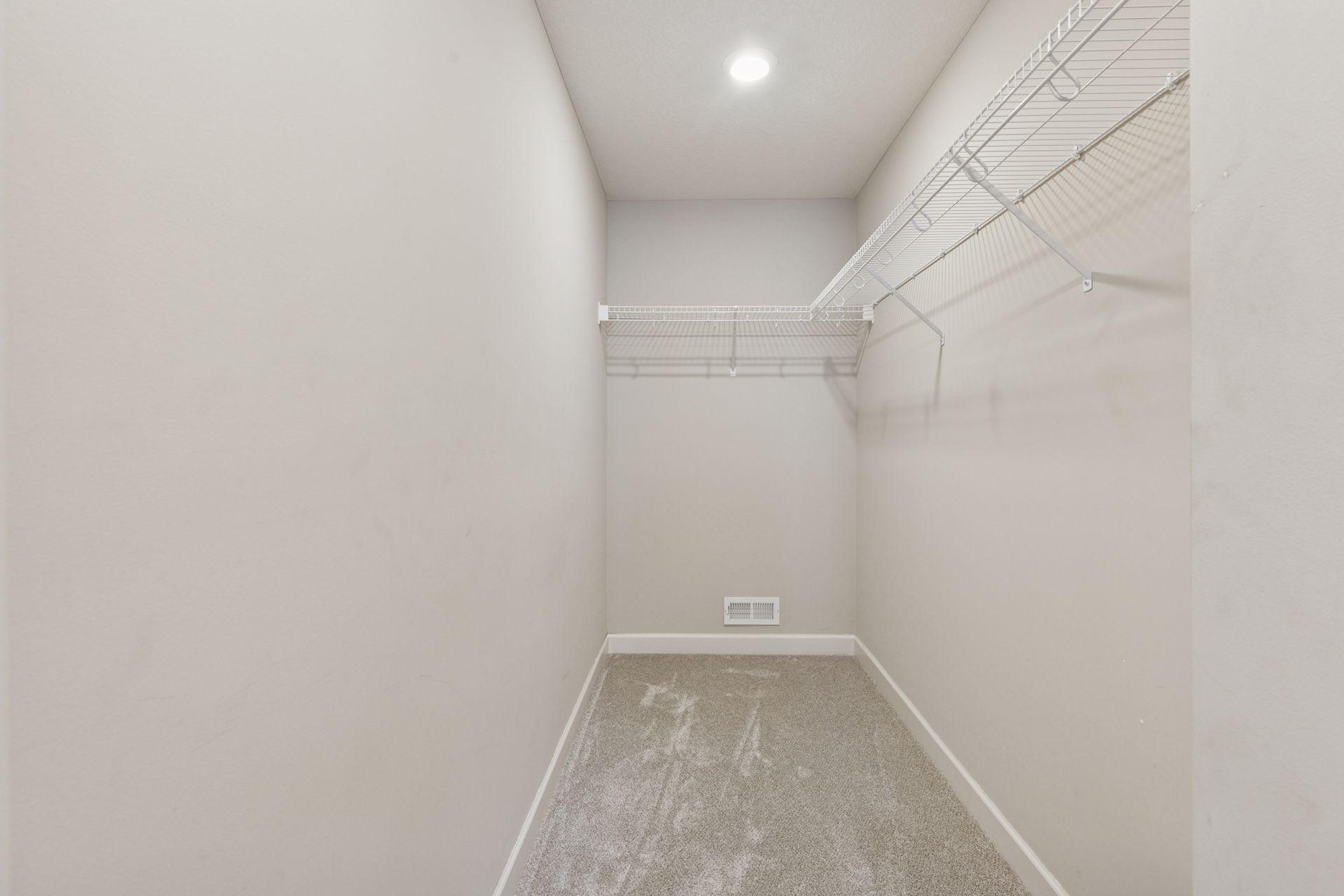 17552 57th Street NE