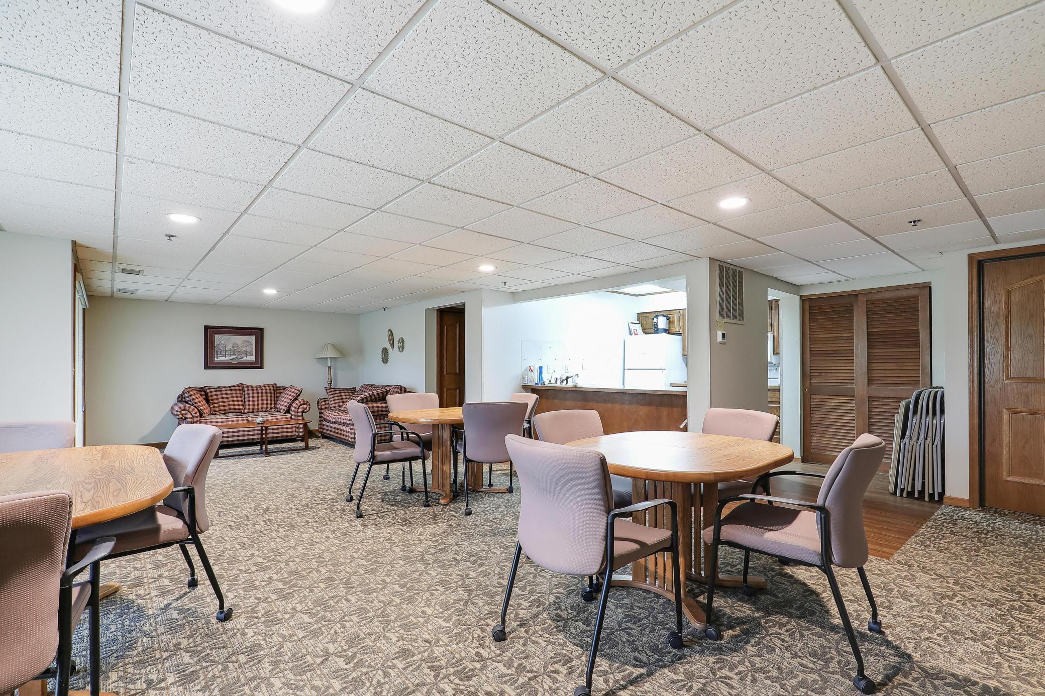 3801 W 98th Street Unit: 108