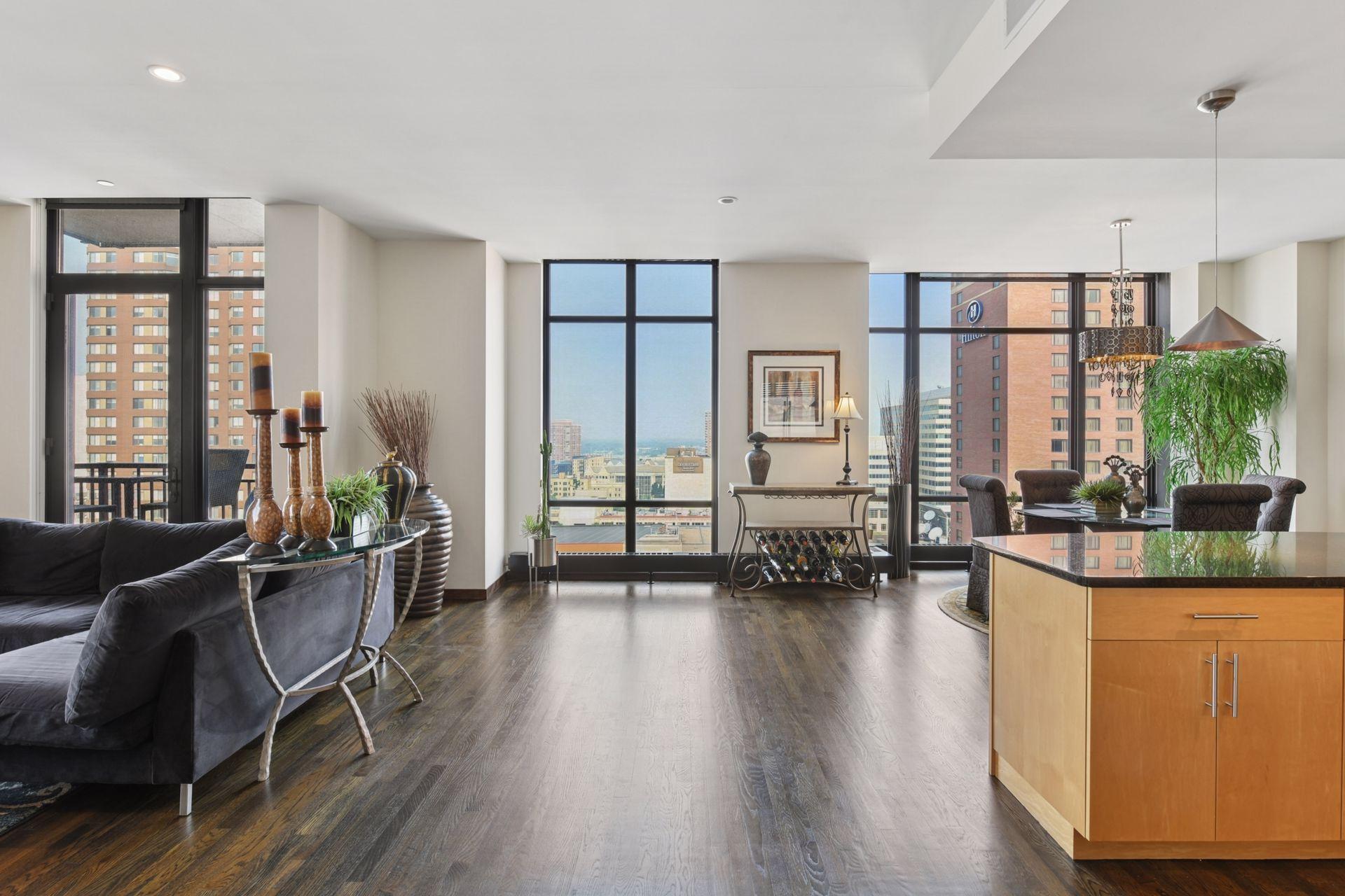 201 S 11th Street Unit: 1400