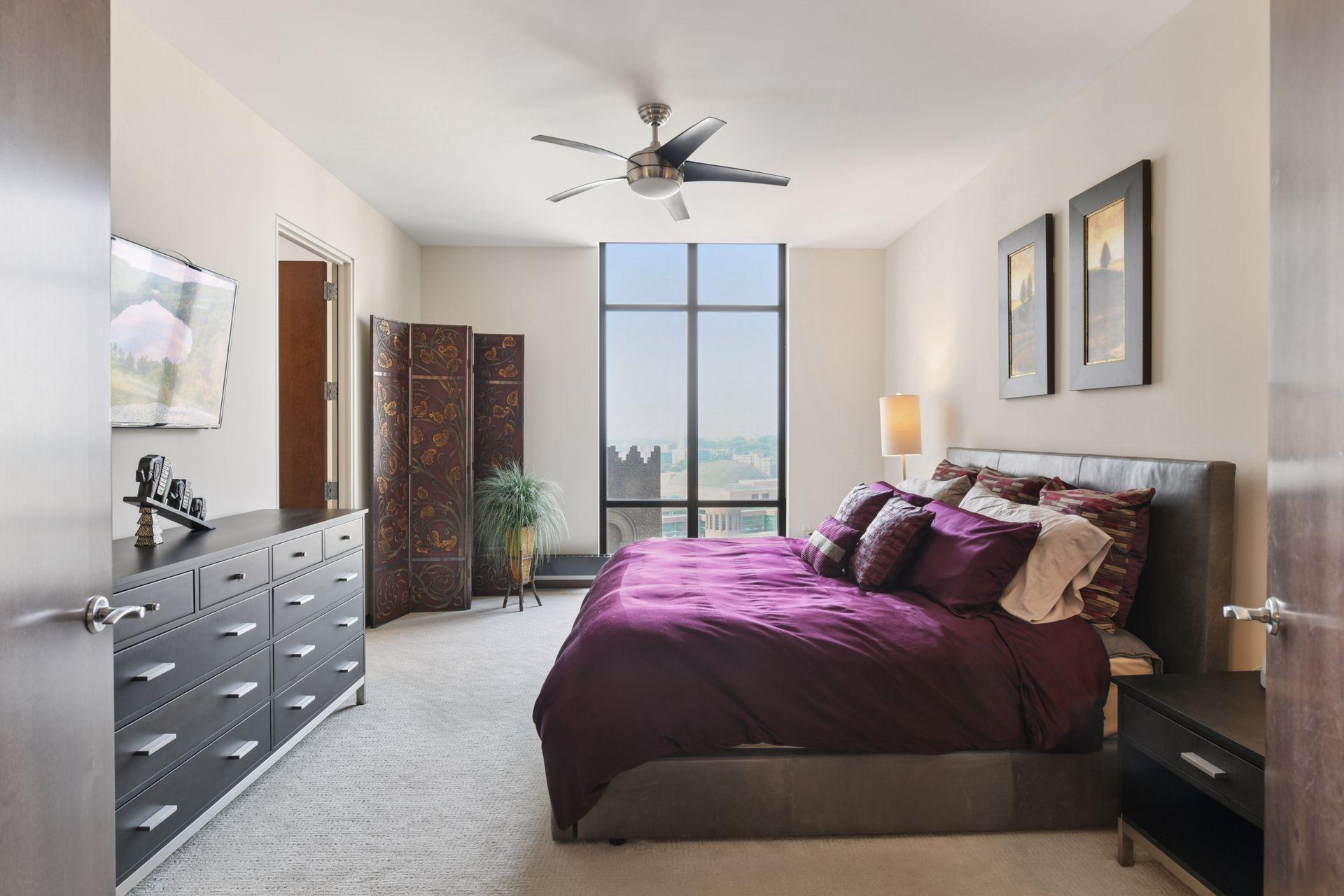 201 S 11th Street Unit: 1400