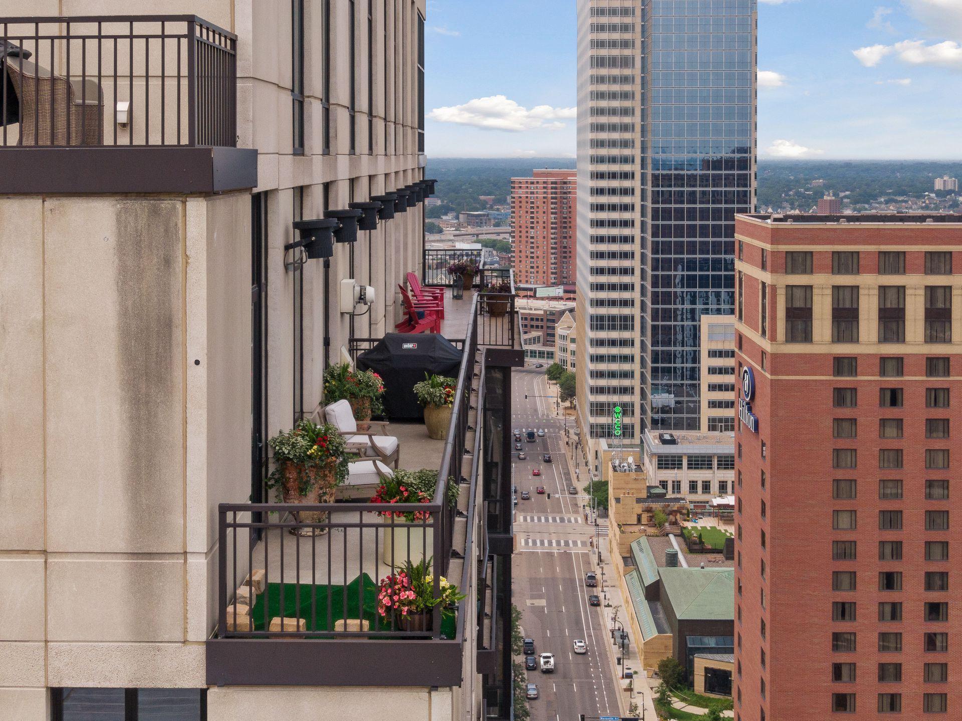 201 S 11th Street Unit: 1400