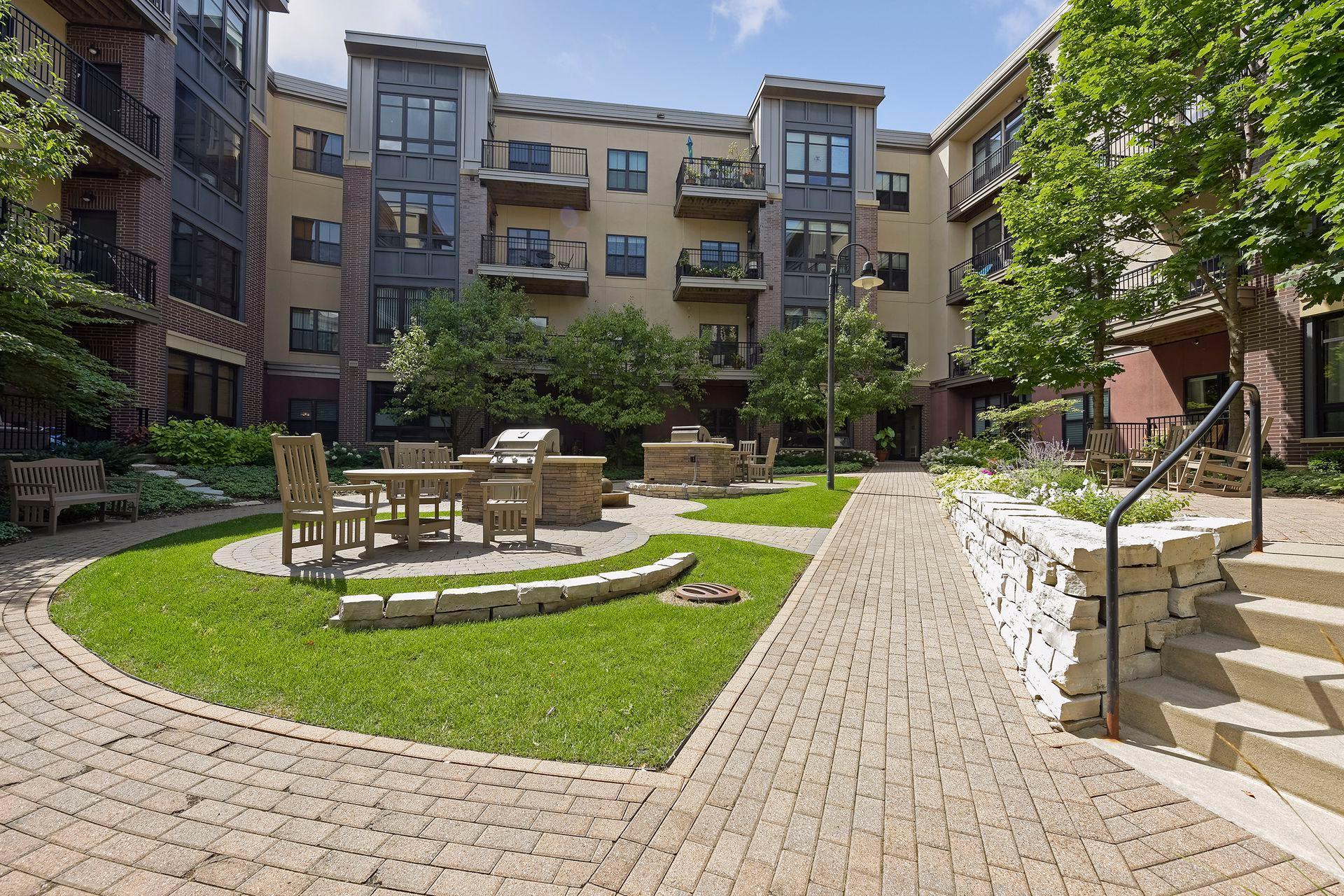 3709 Grand Way Unit: 232