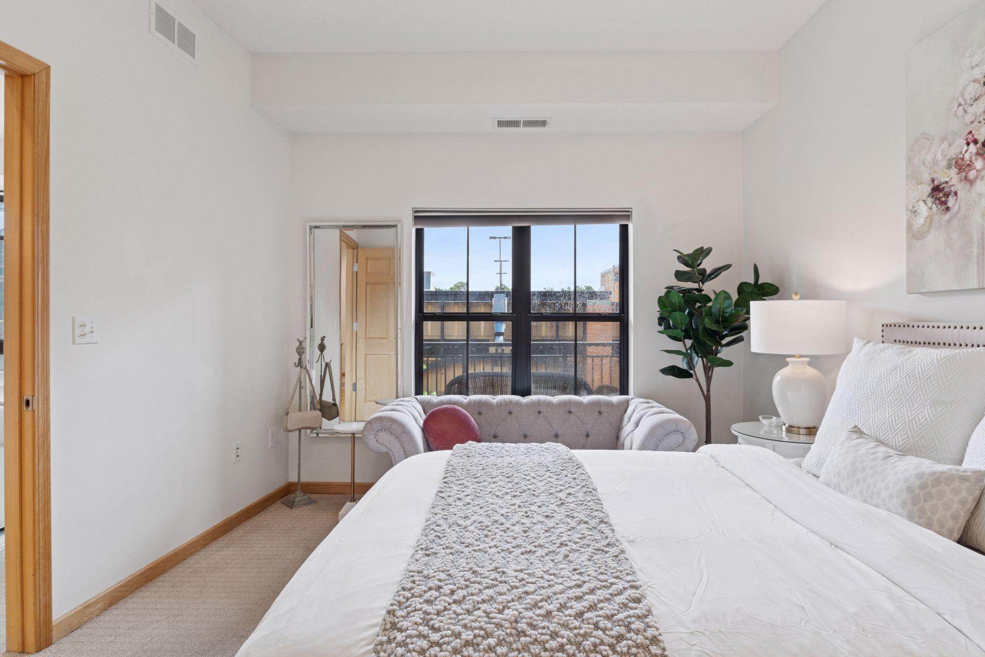 3709 Grand Way Unit: 232