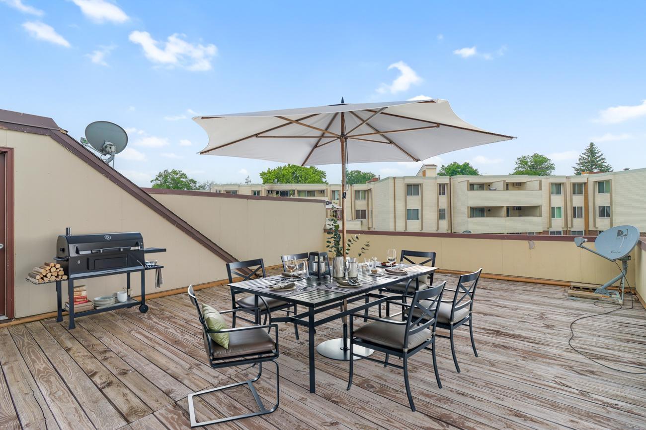 10720 Rockford Road Unit: 207