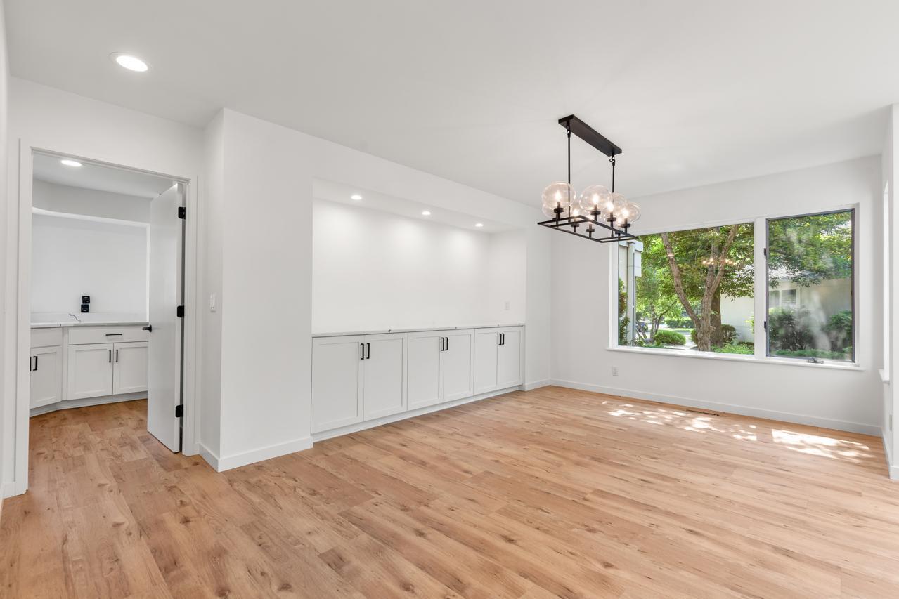 3520 Fairway Lane
