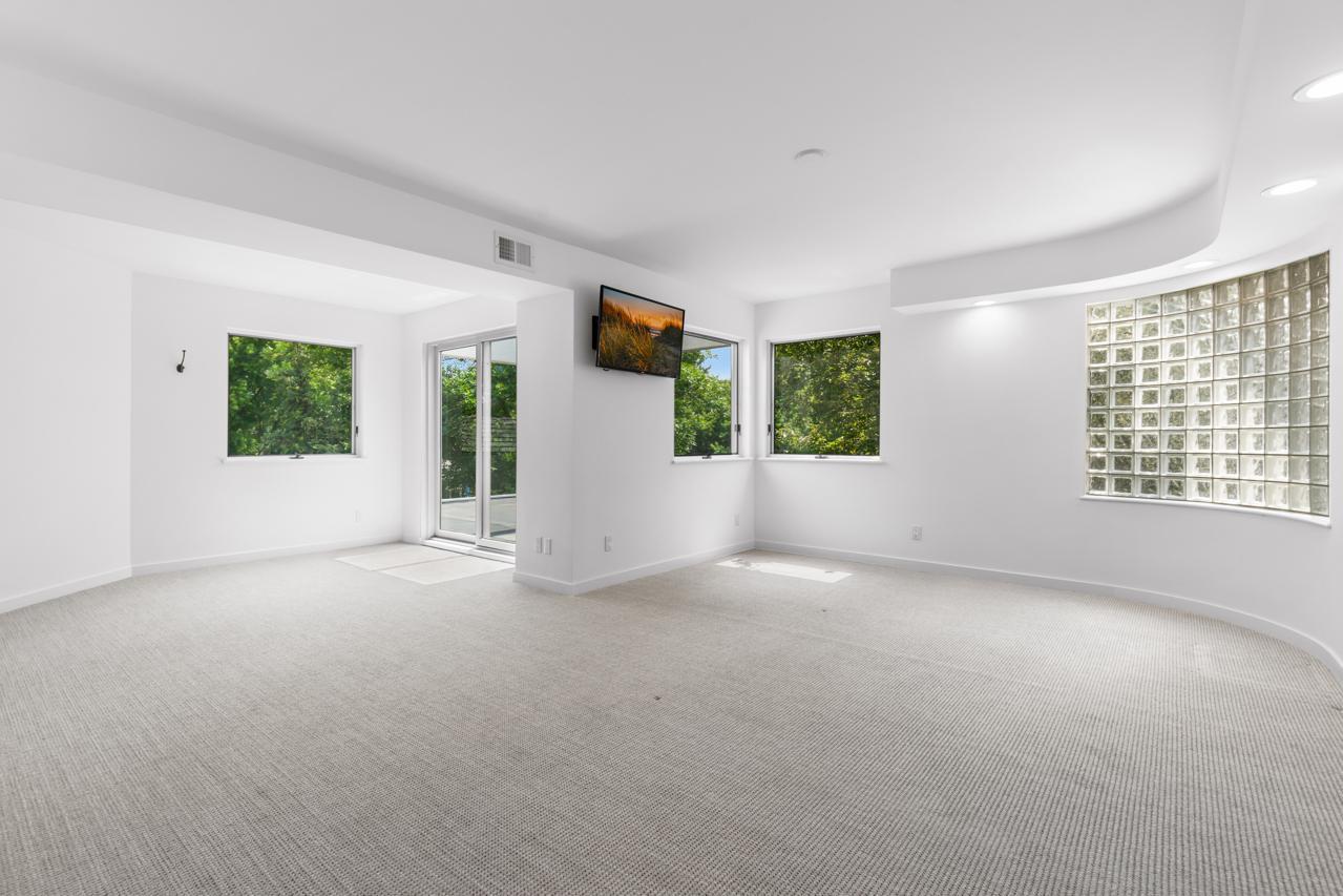 3520 Fairway Lane