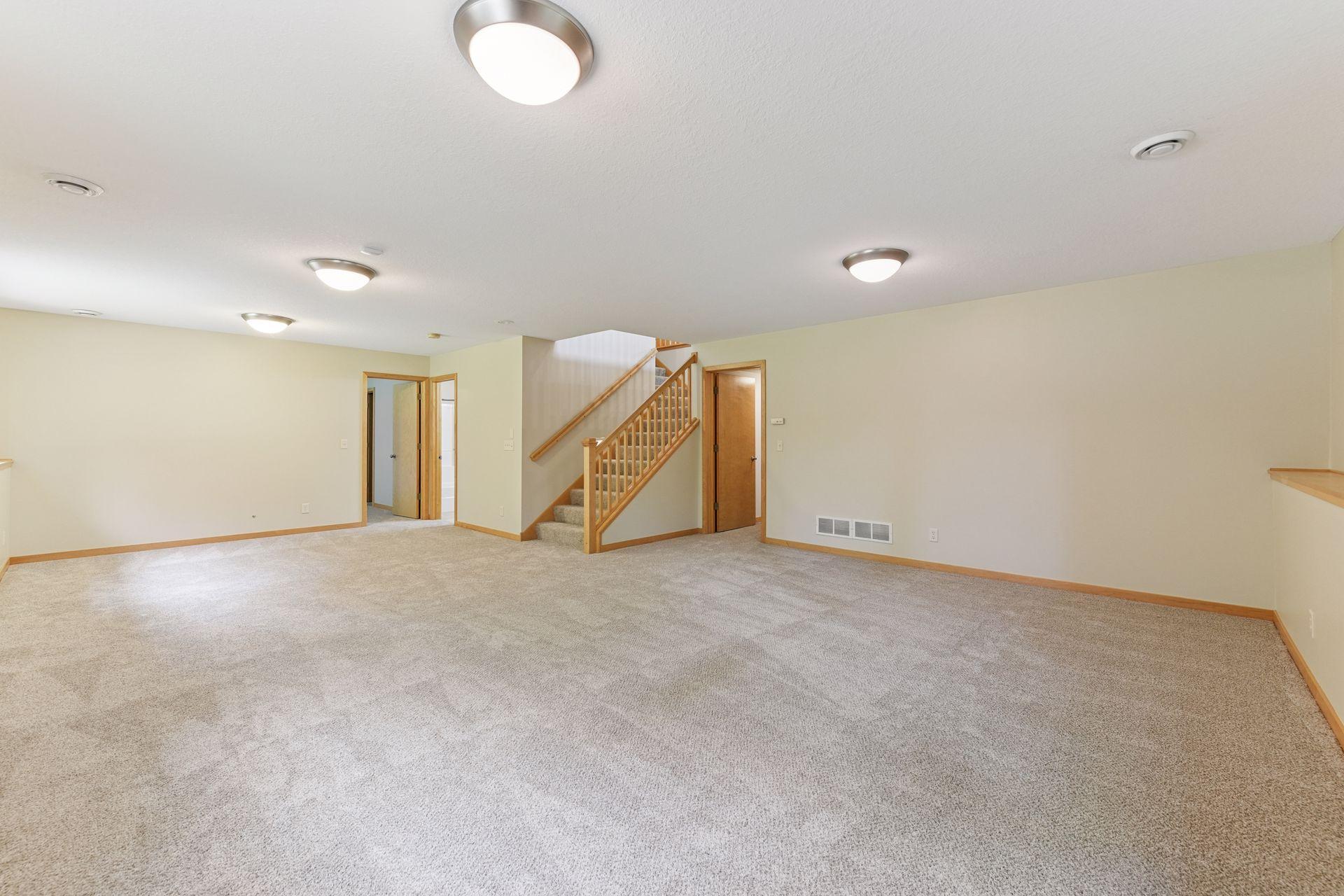 1614 Maple Manors Court