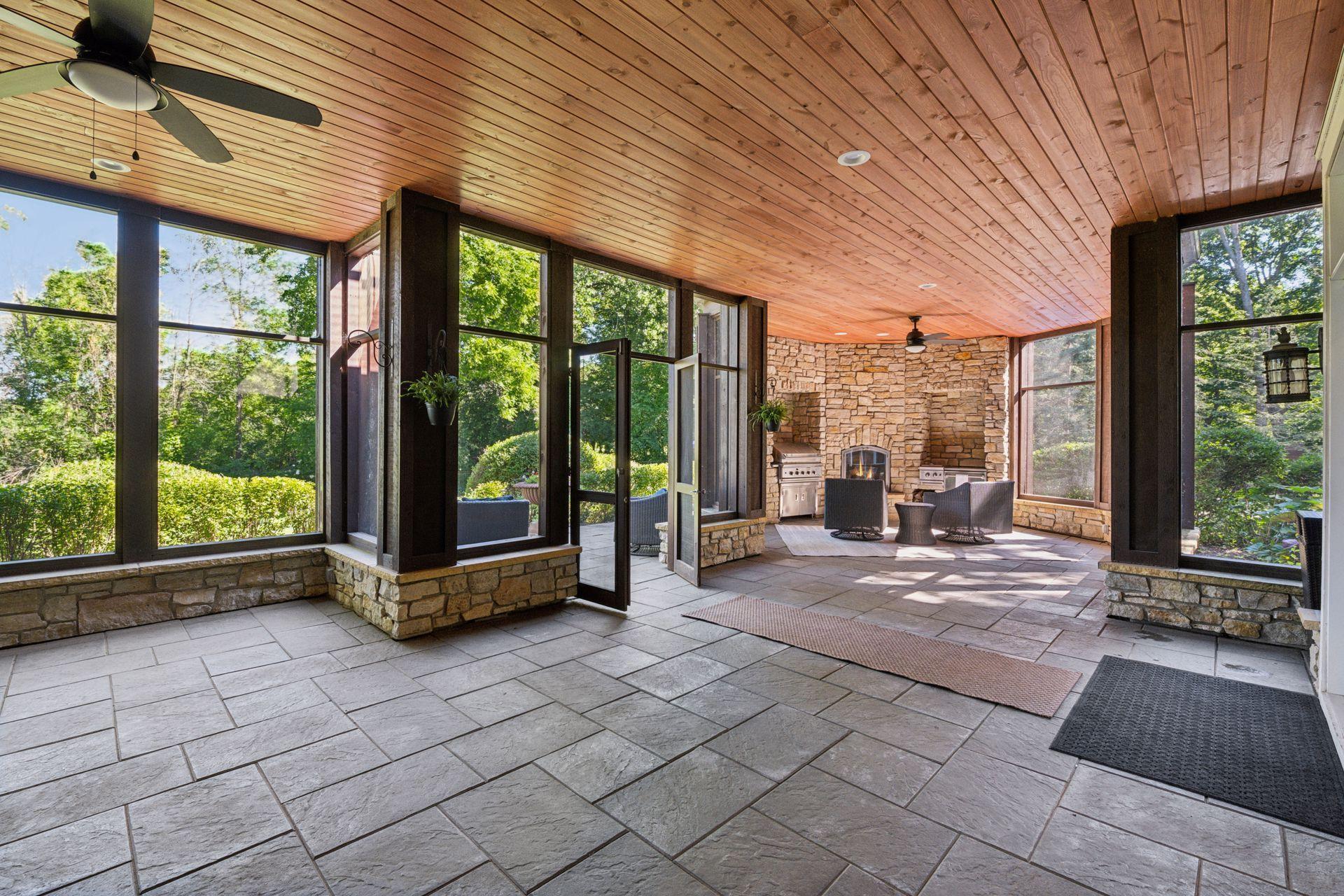 849 Brown Road N