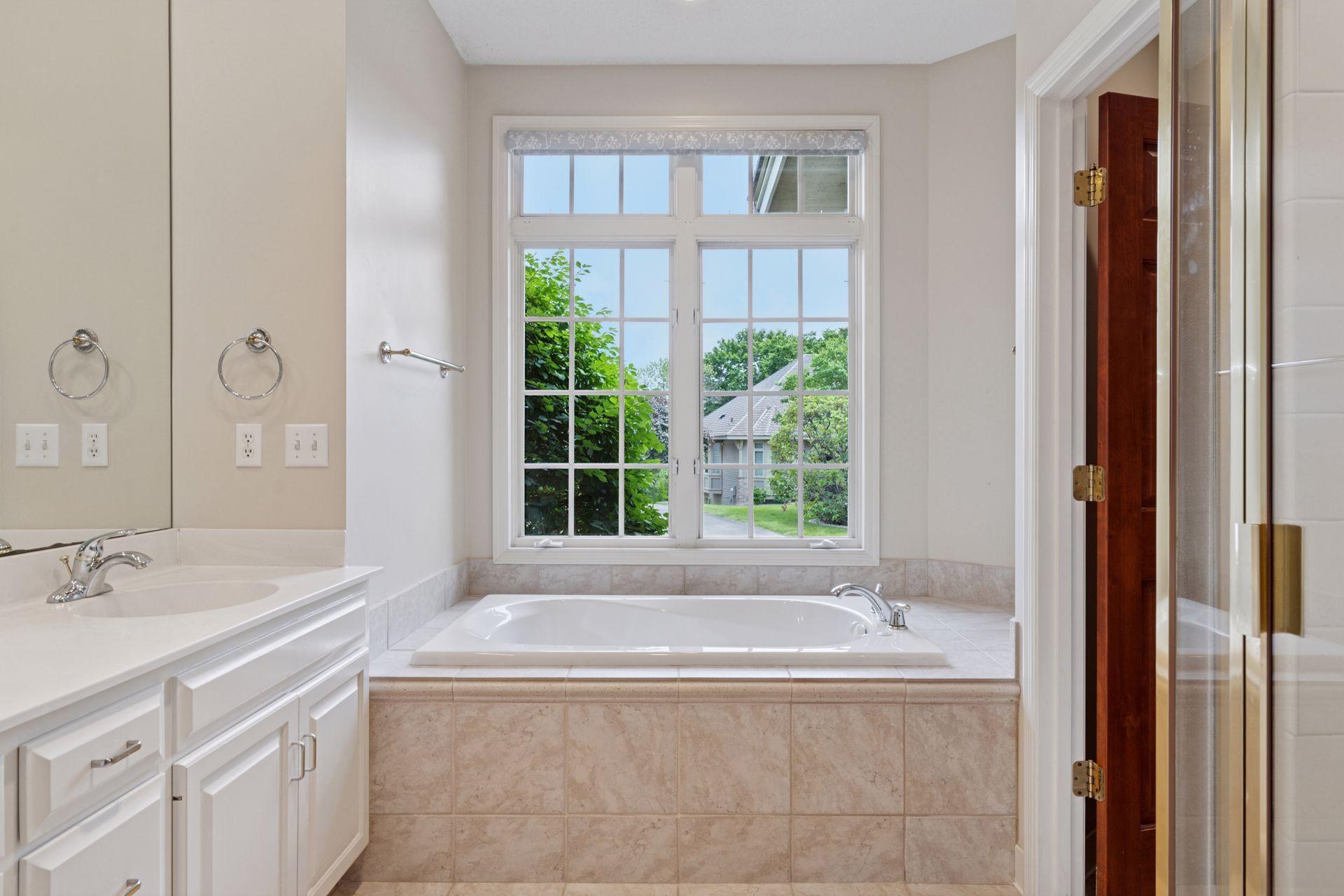 343 Waycliffe Drive N